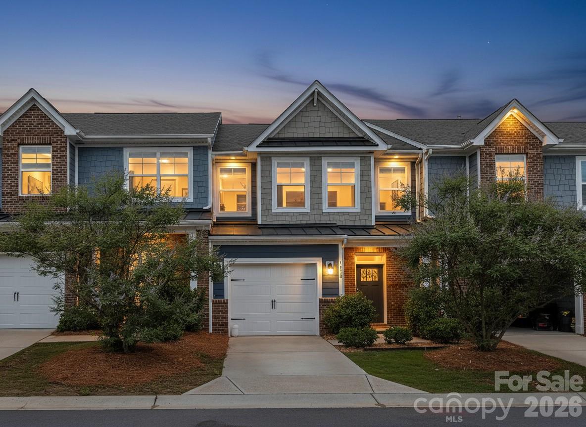 The Townhomes at McKee Glen - Residential