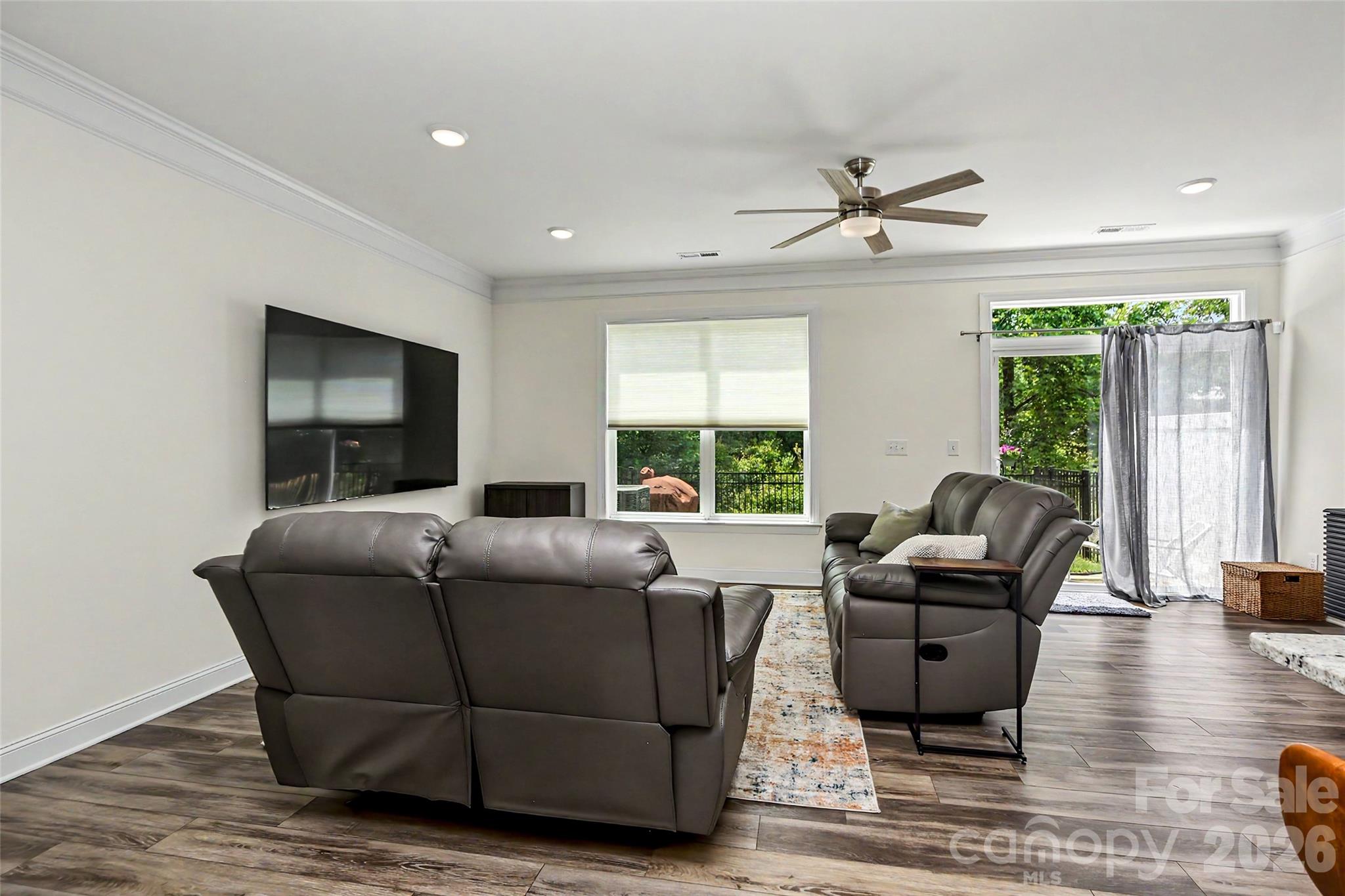 The Townhomes at McKee Glen - Residential