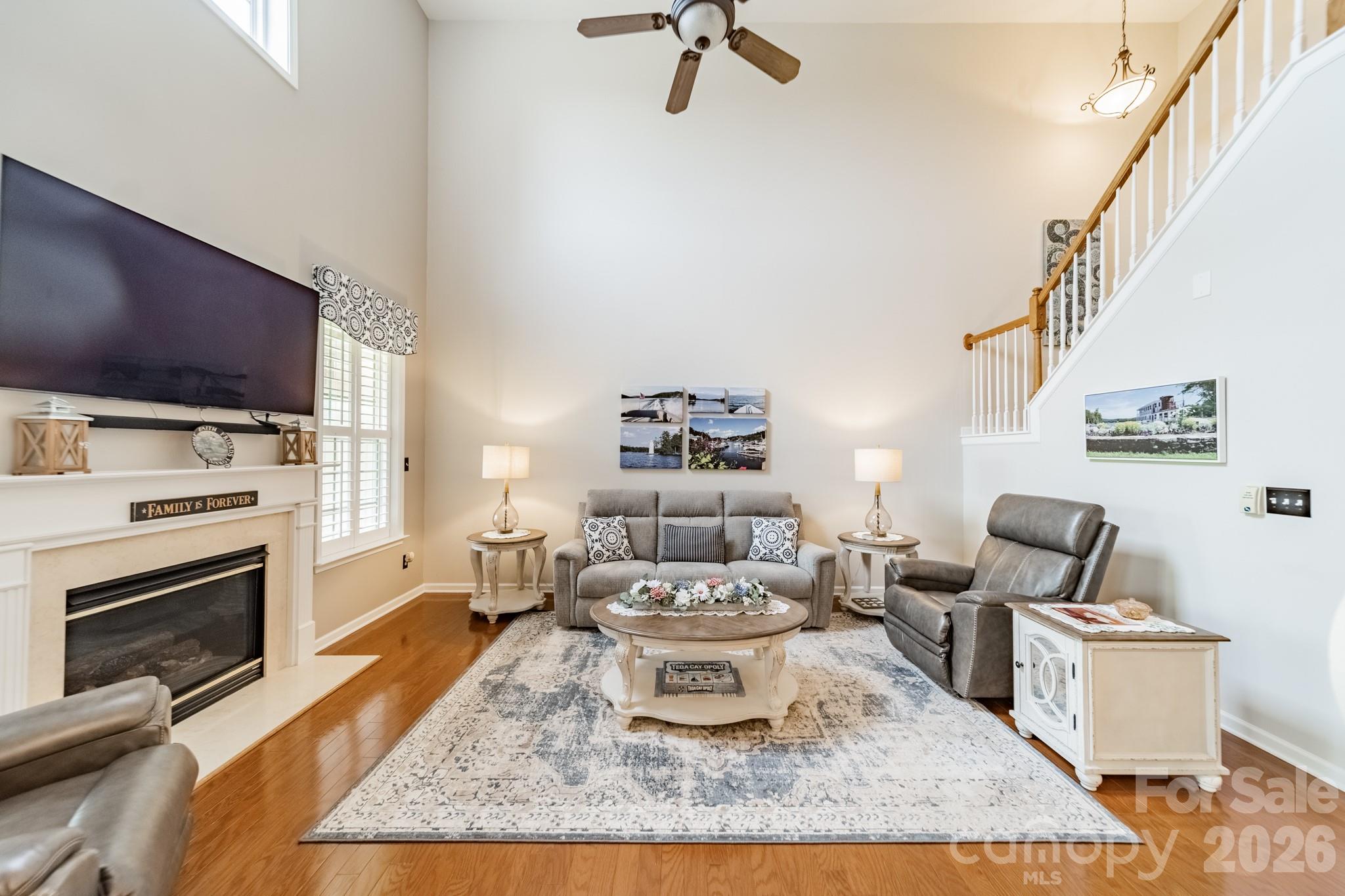 Lake Shore On Lake Wylie - Residential