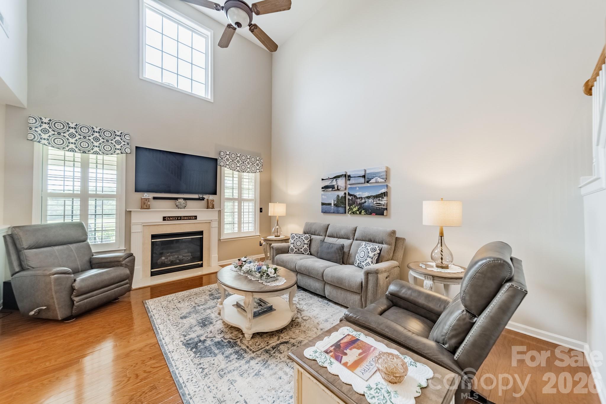 Lake Shore On Lake Wylie - Residential