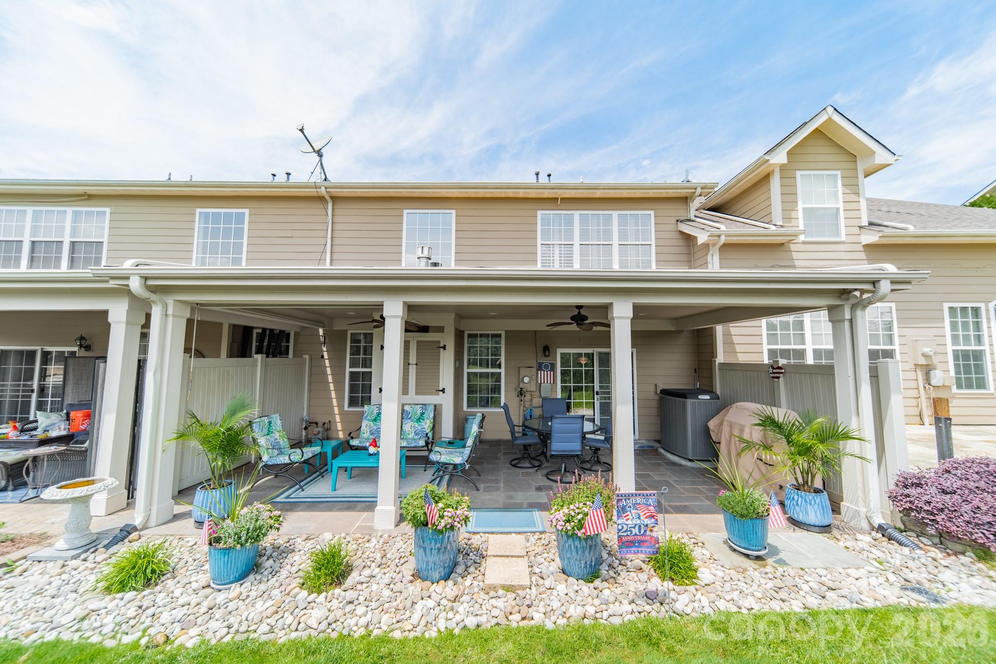 Lake Shore On Lake Wylie - Residential