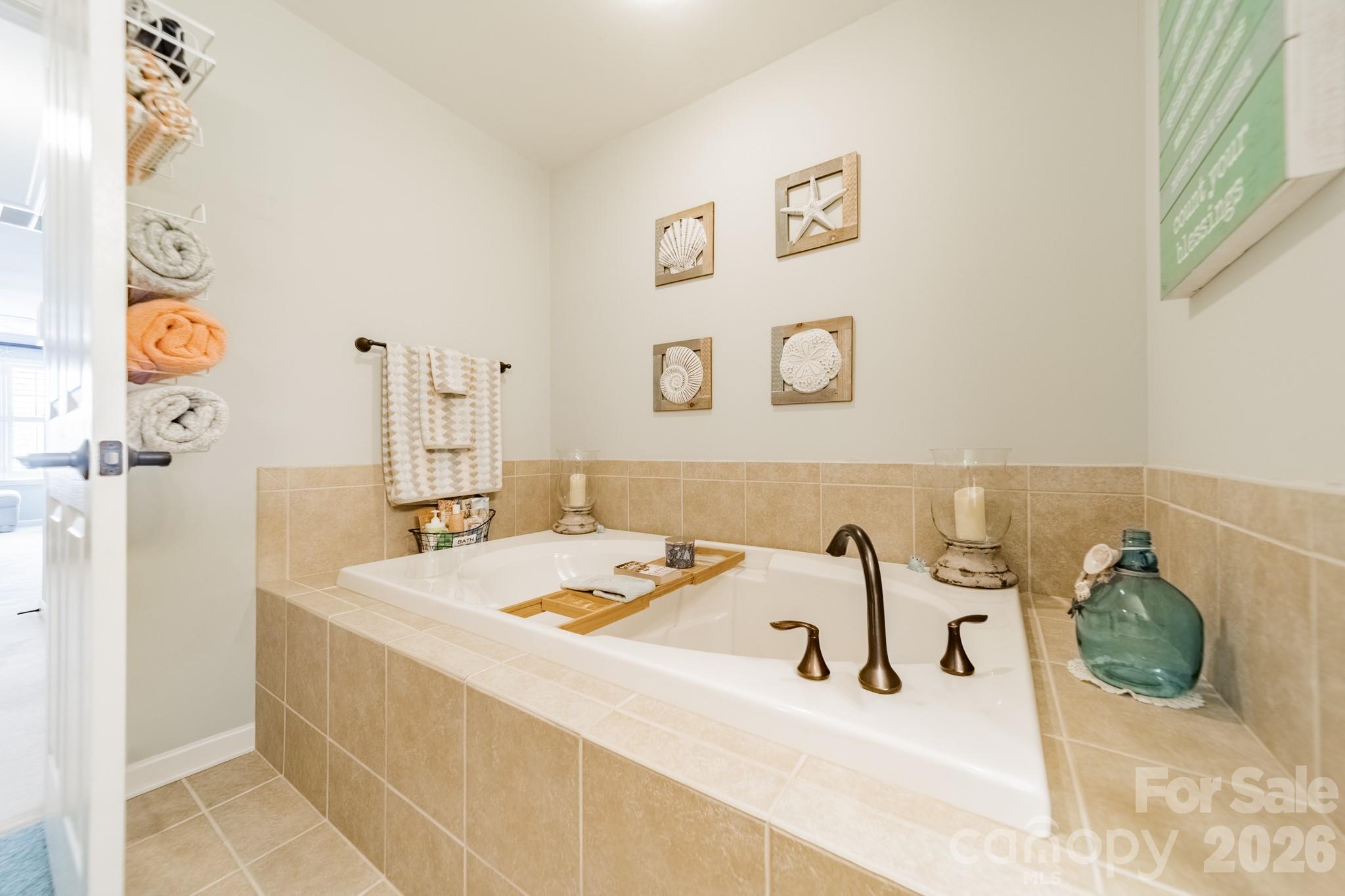 Lake Shore On Lake Wylie - Residential