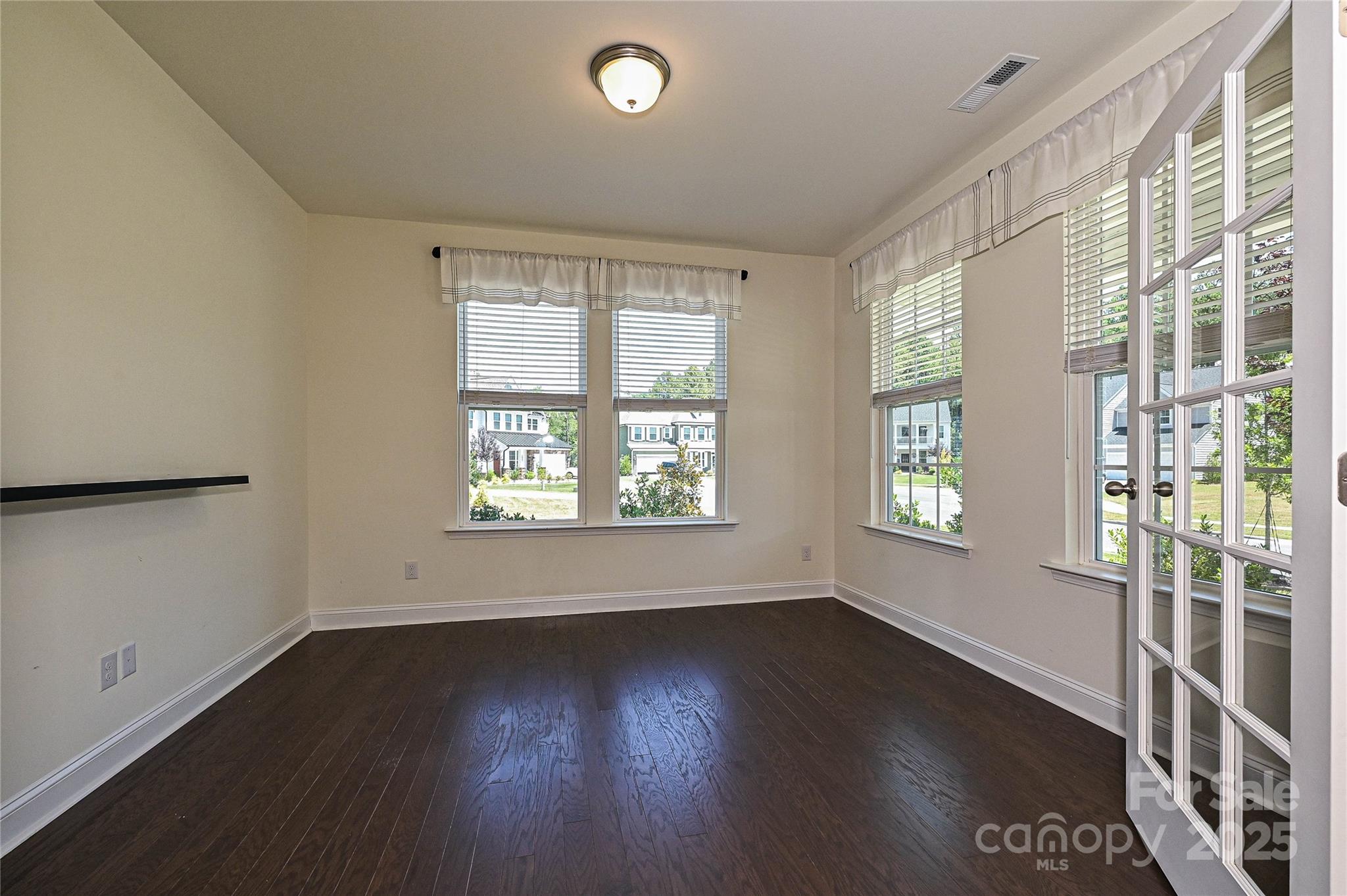 Paddlers Cove - Residential