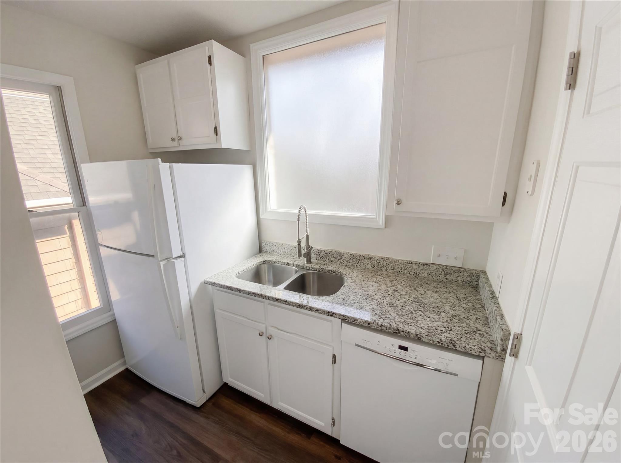 Latta Square - Residential