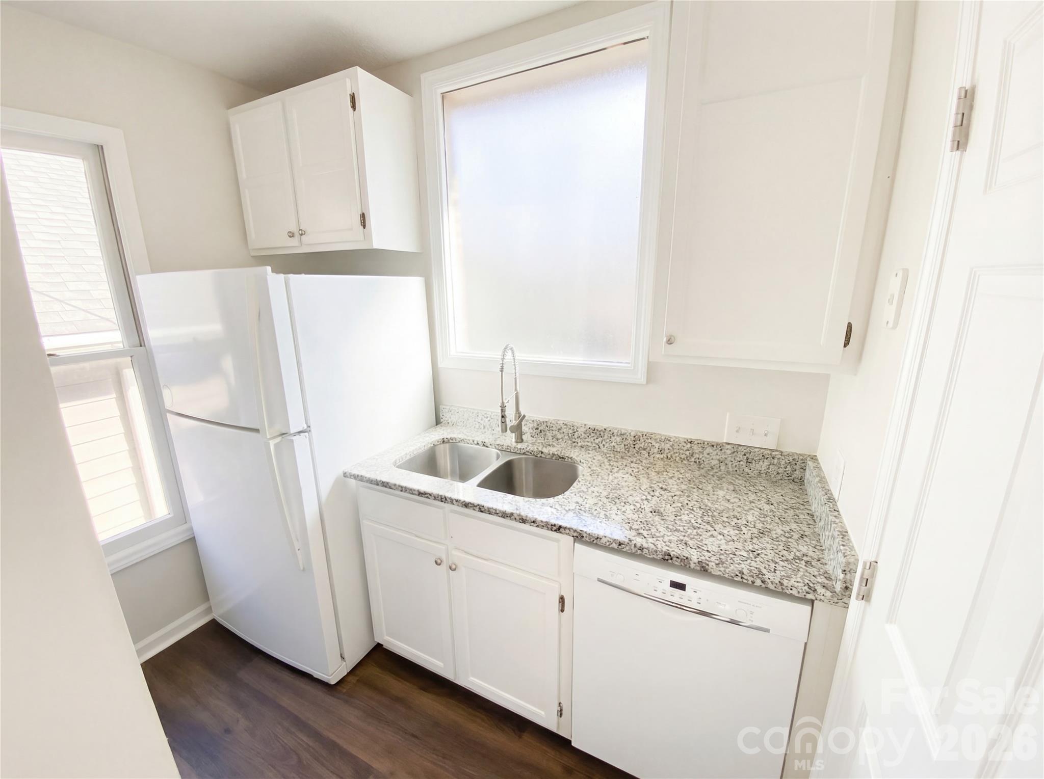 Latta Square - Residential