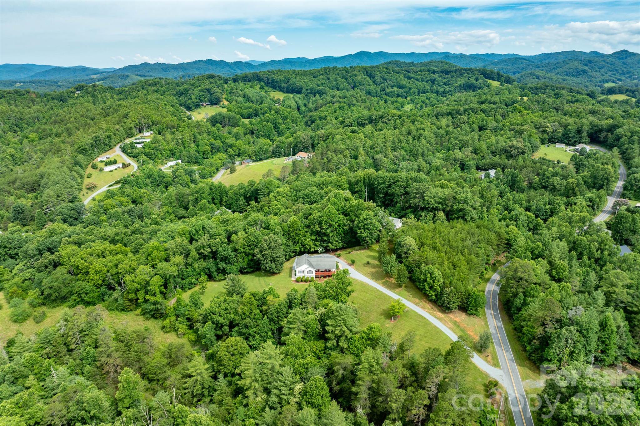 Ridge Runner Retreat - Residential