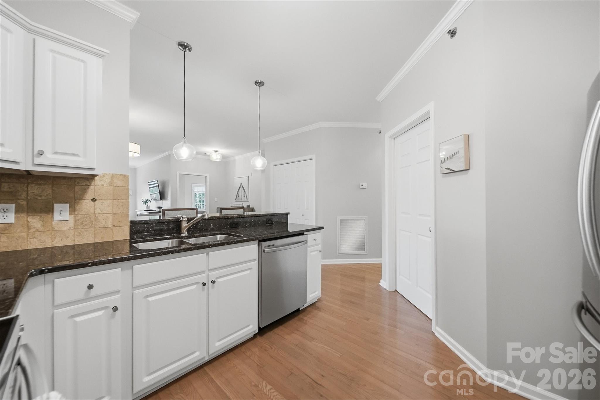 Viewmont Plaza - Residential