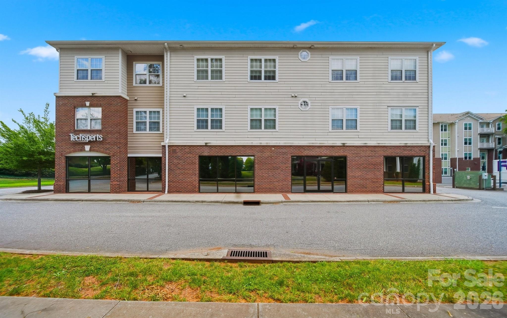 Viewmont Plaza - Residential