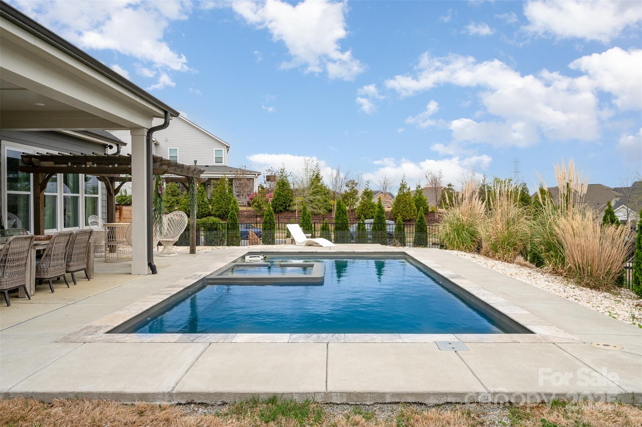 Paddlers Cove - Residential