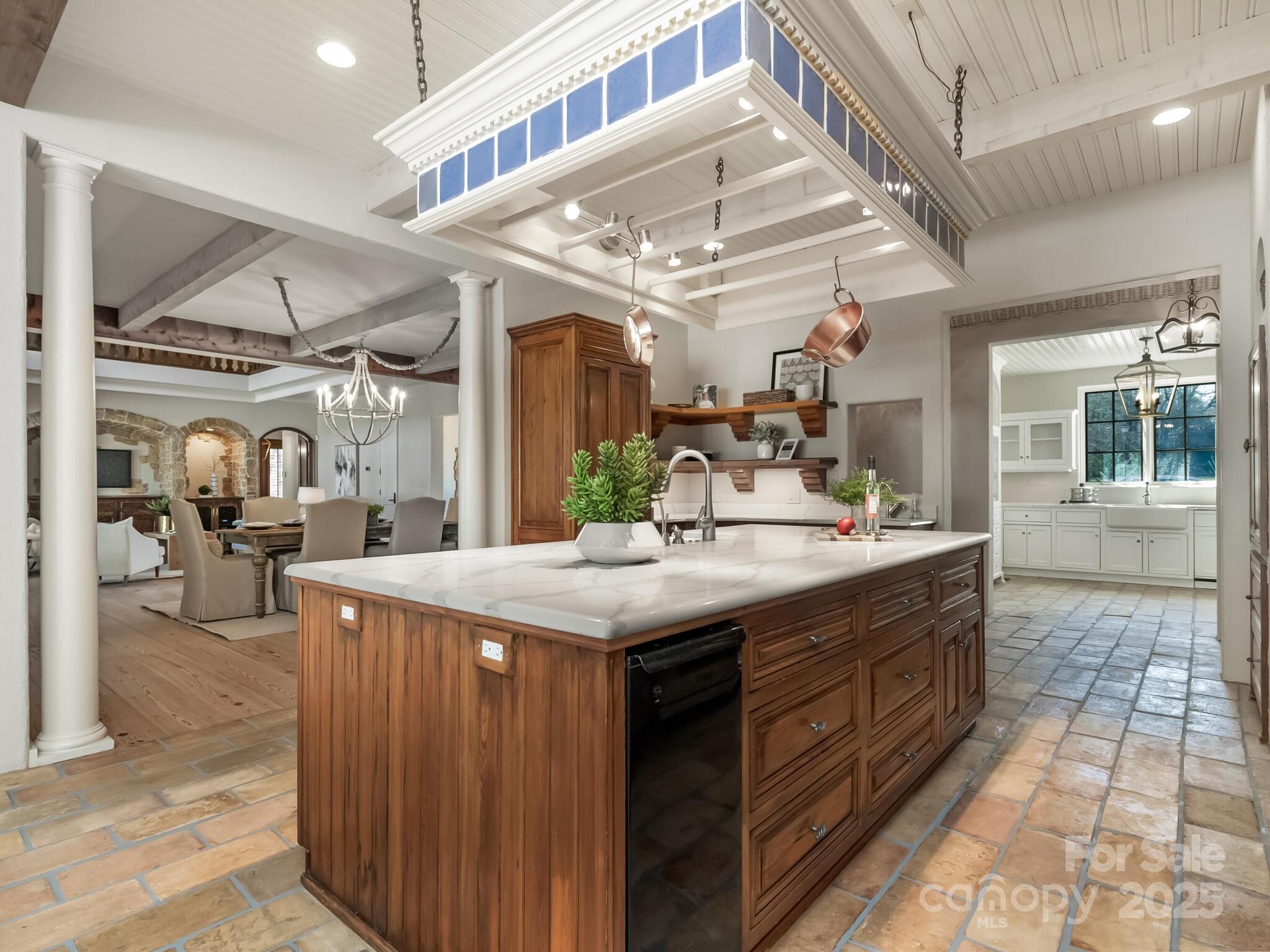 Seven Eagles - Residential