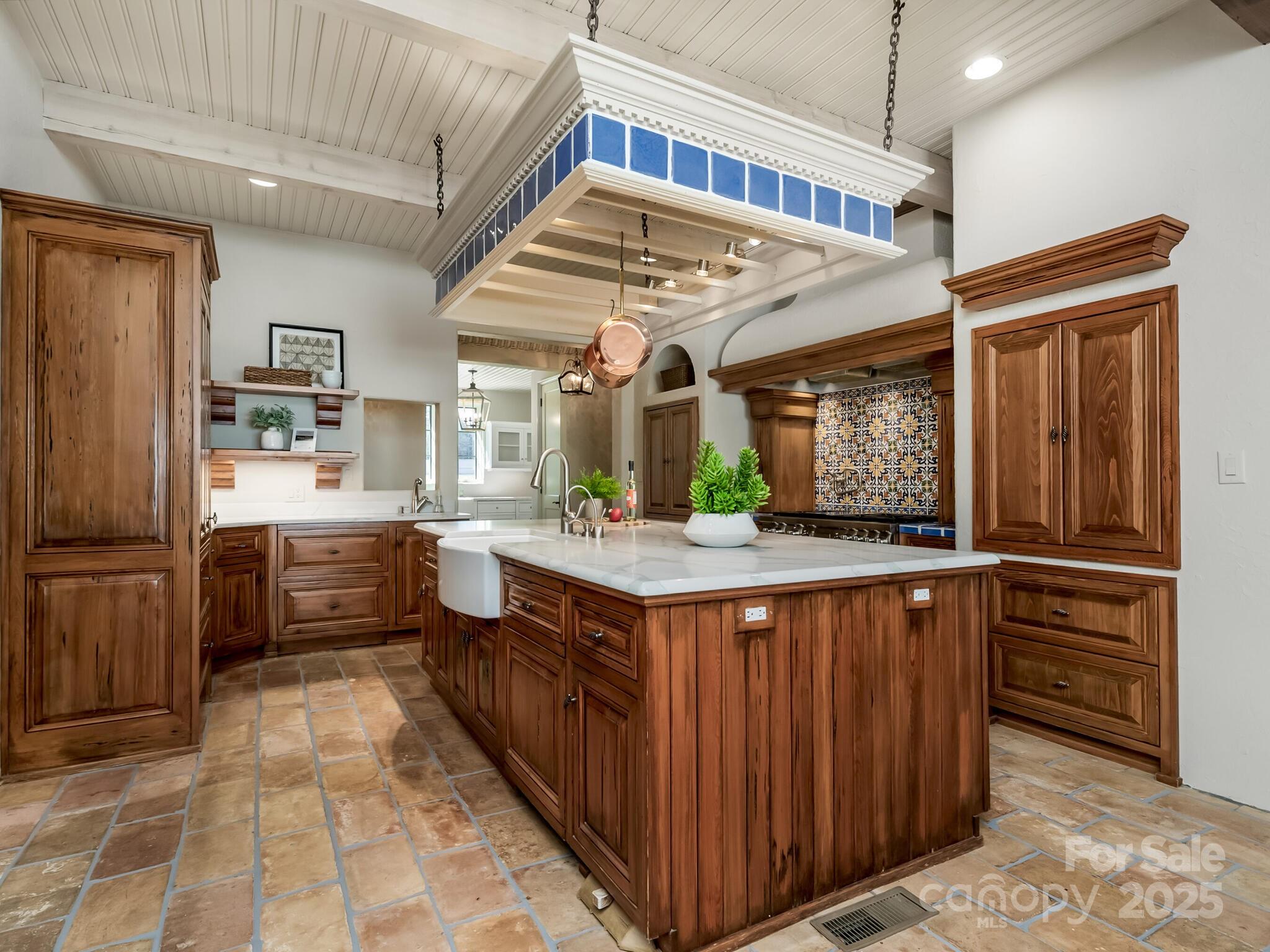 Seven Eagles - Residential