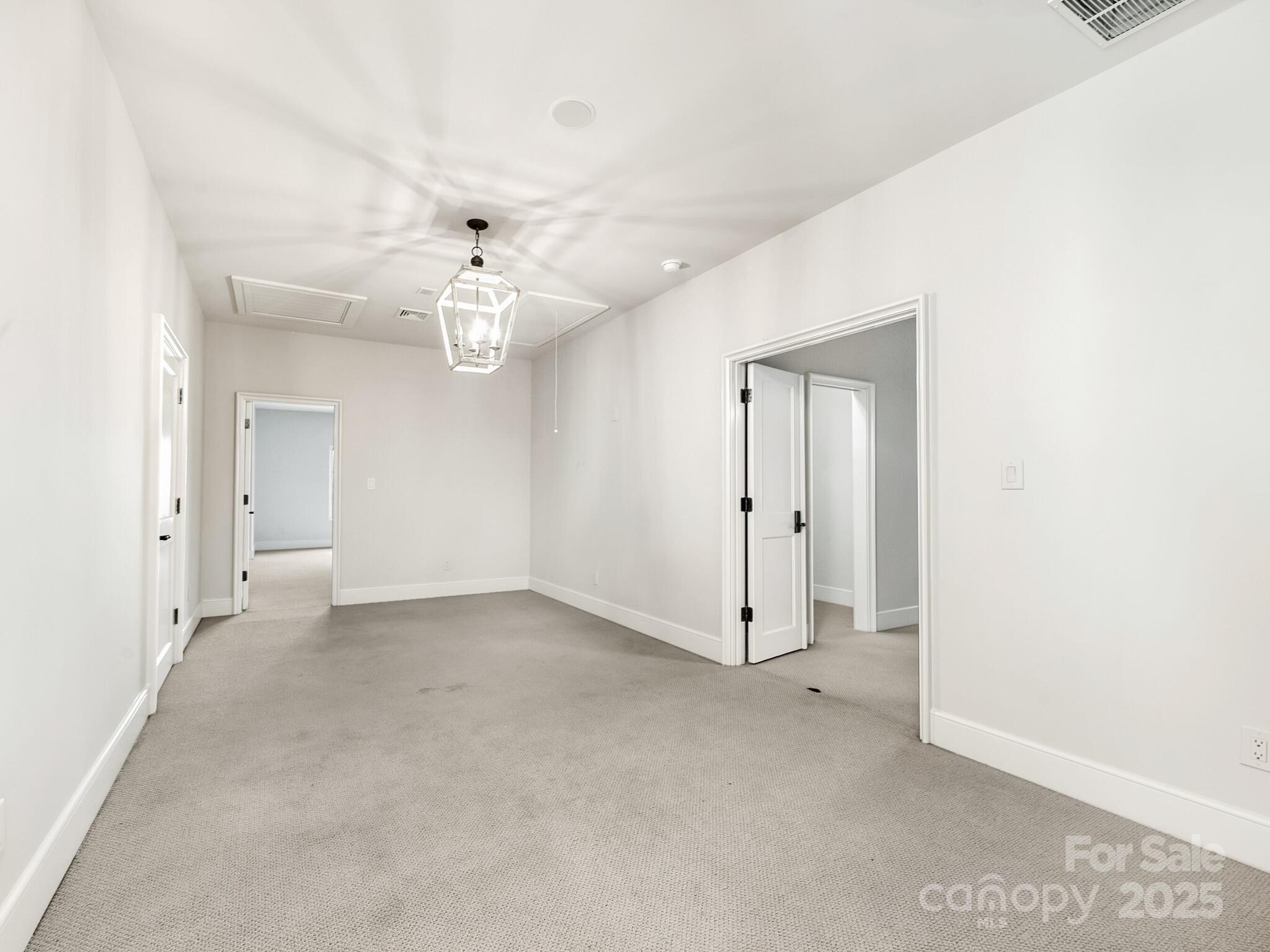 Seven Eagles - Residential