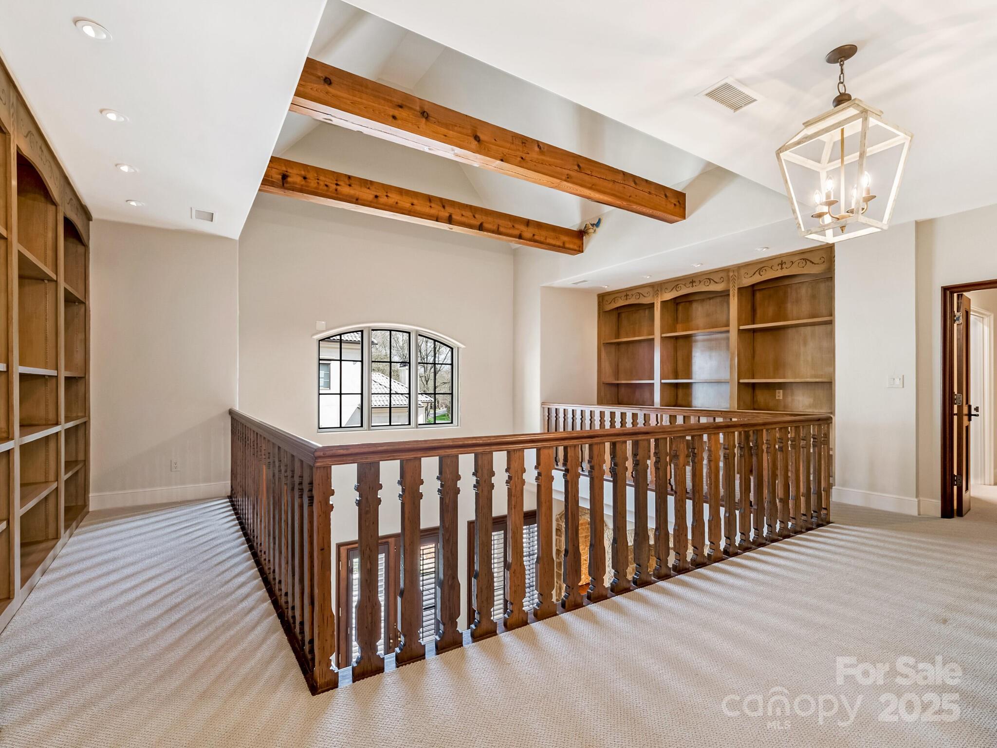 Seven Eagles - Residential