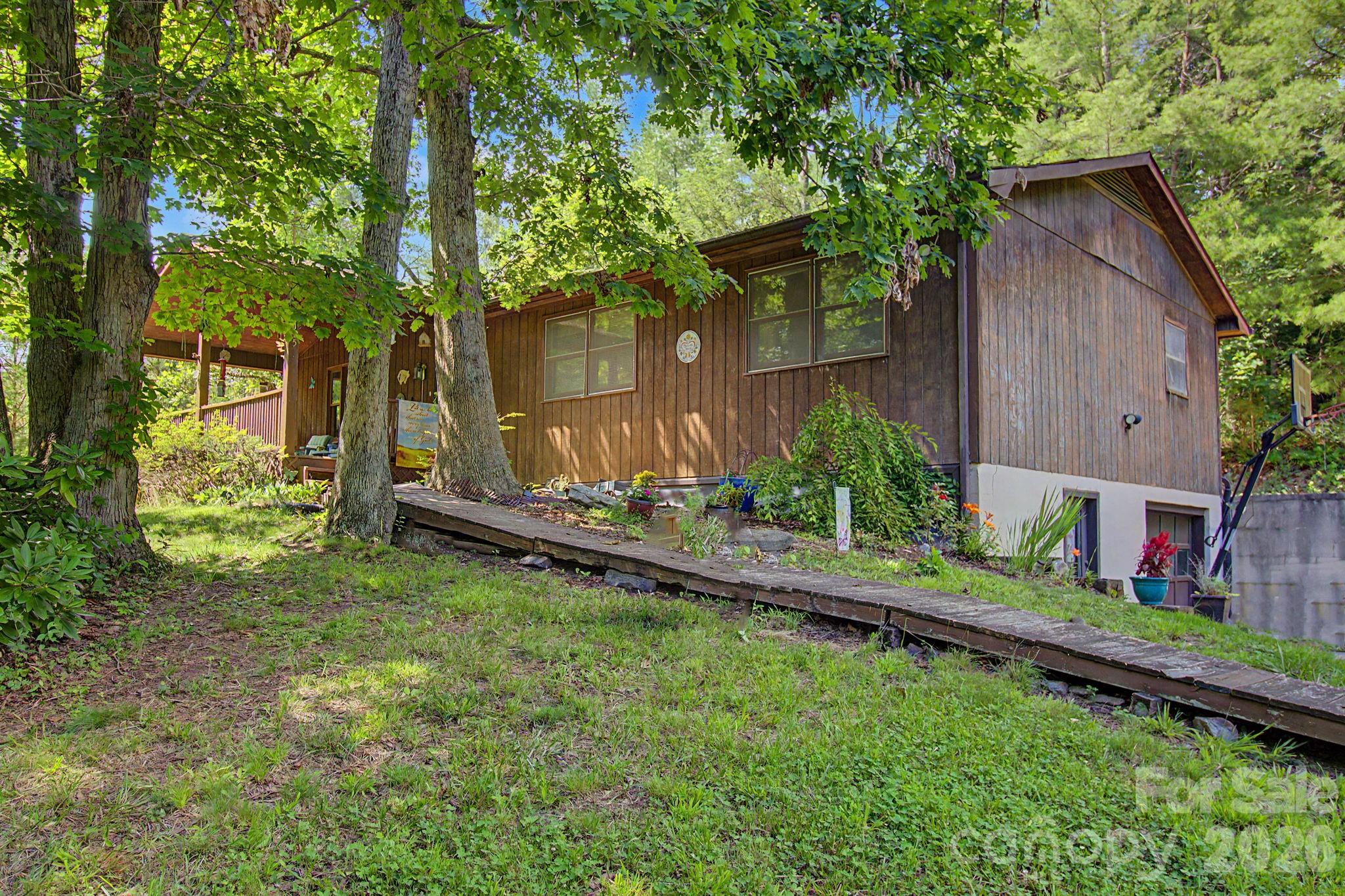 Pinecrest - Residential