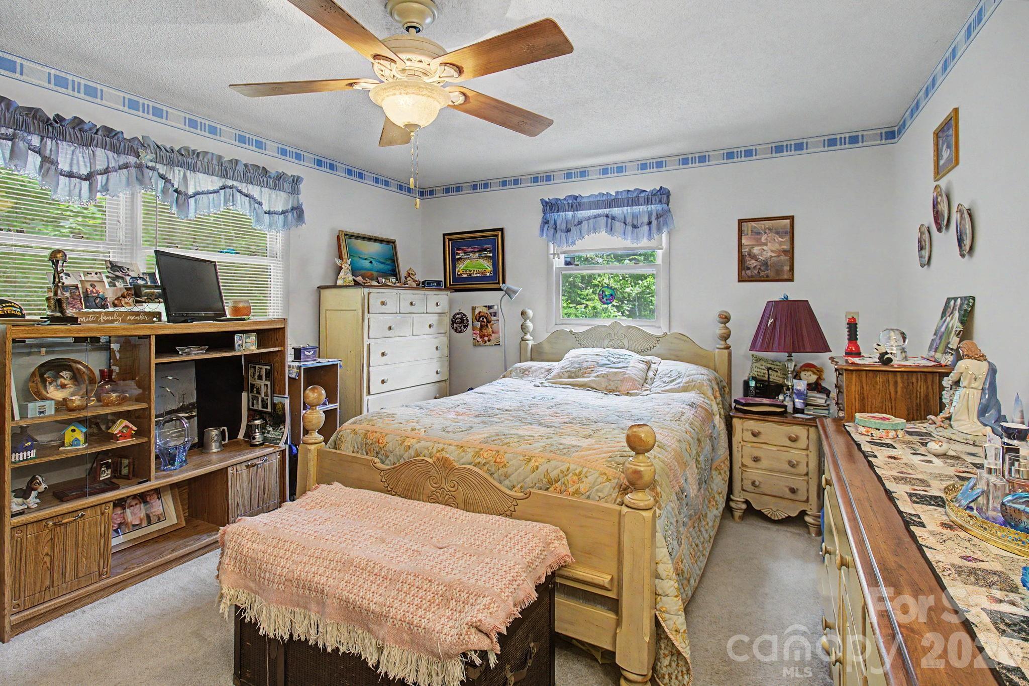 Pinecrest - Residential