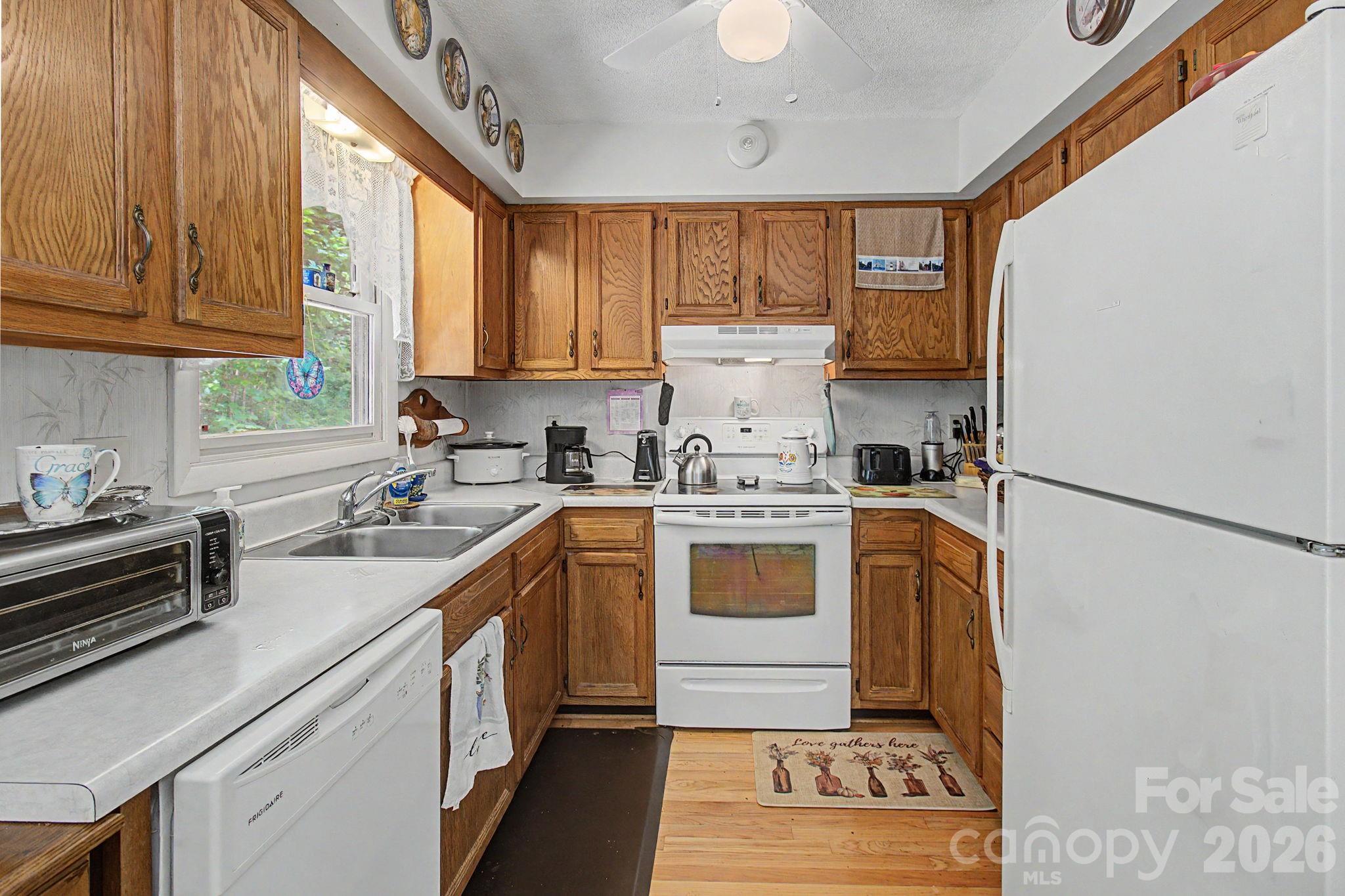 Pinecrest - Residential