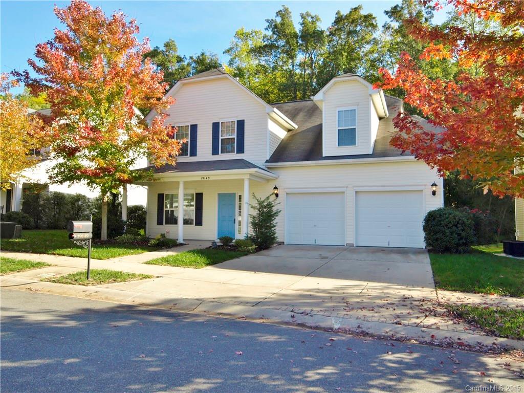 Freshly Painted and move in ready! Highly sought after Master down, 4 bedroom, 3.5 bath PLUS bonus room in the Preserve at Heritage Green! Home overlooks nature preserve & backed up to woods! Deck and brick patio. Wood flooring on all of first floor except master. Tile in all bathrooms & laundry room! Master Bed & Bath downstairs w/ 3 bedrooms and 2 full bathrooms upstairs with bonus over garage. Plenty of storage in garage, attic in bonus, and upstairs attic.