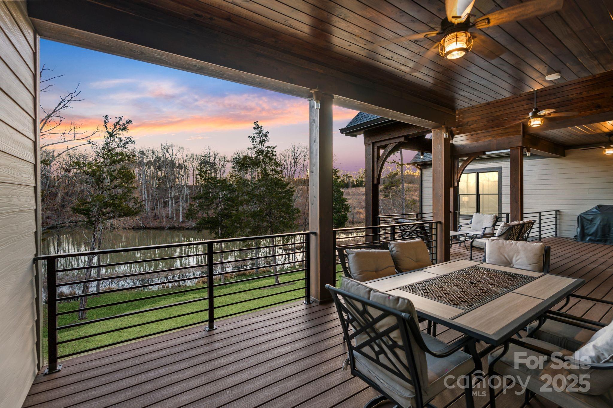 The Retreat At Sunset Ridge - Residential