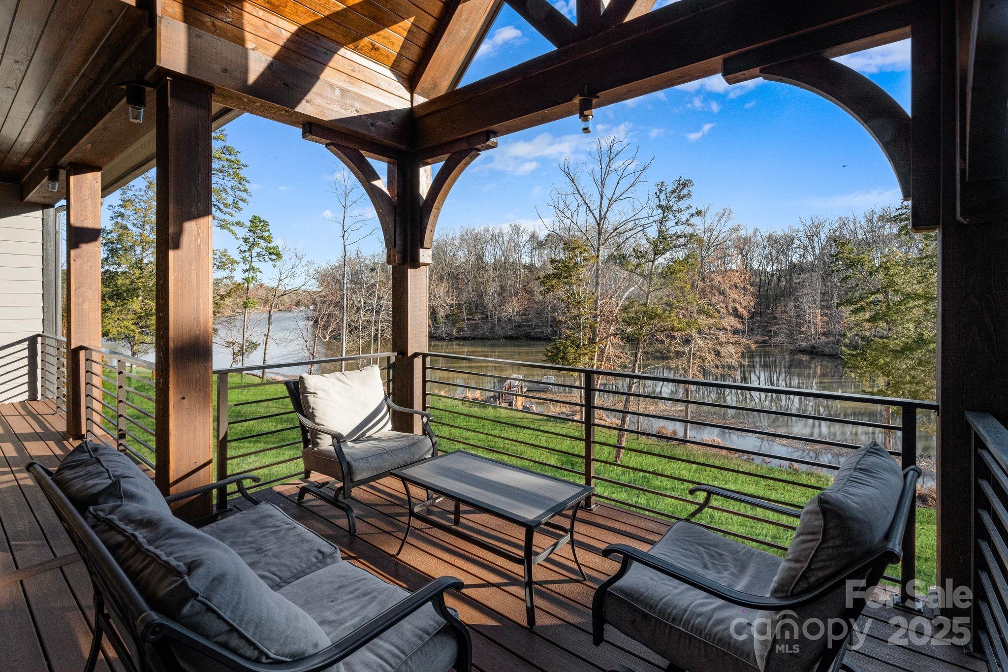 The Retreat At Sunset Ridge - Residential
