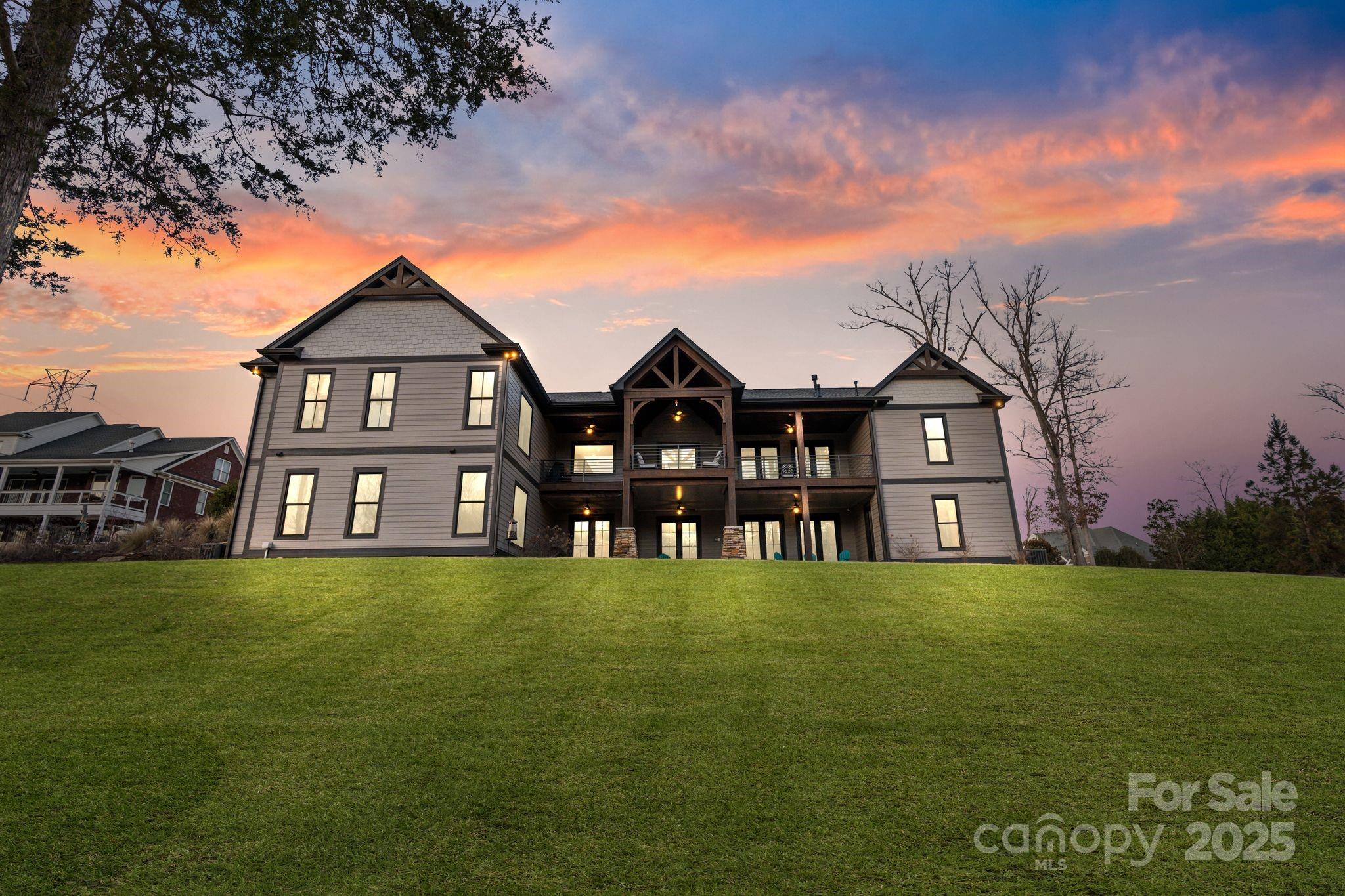 The Retreat At Sunset Ridge - Residential