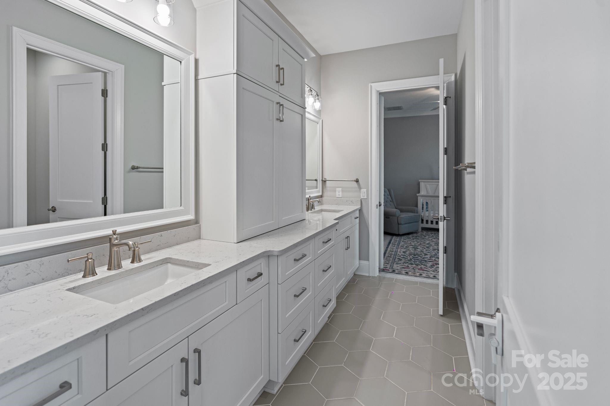 The Retreat At Sunset Ridge - Residential