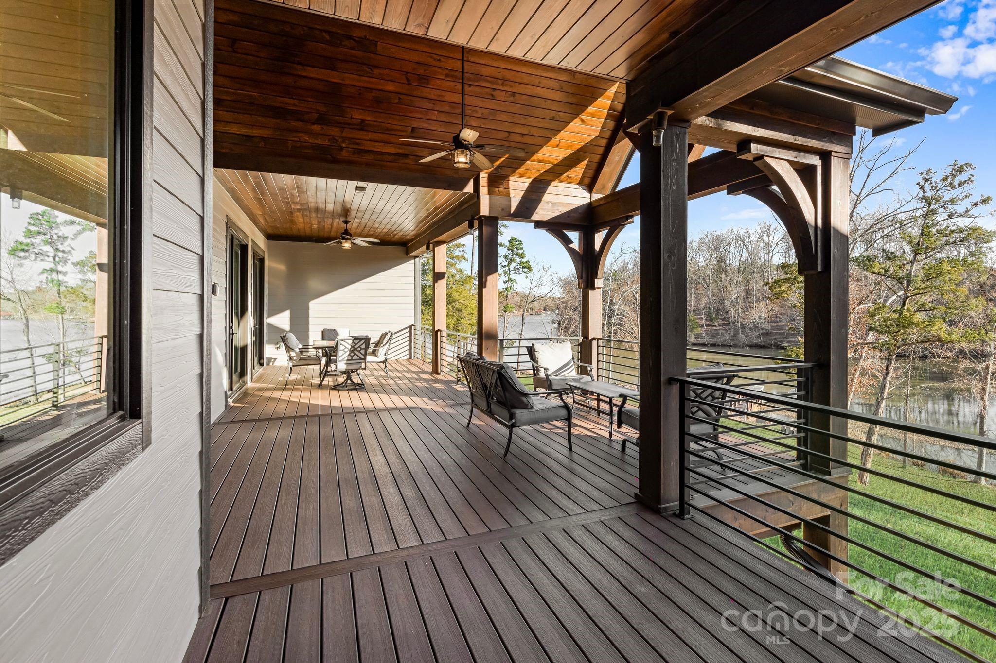 The Retreat At Sunset Ridge - Residential