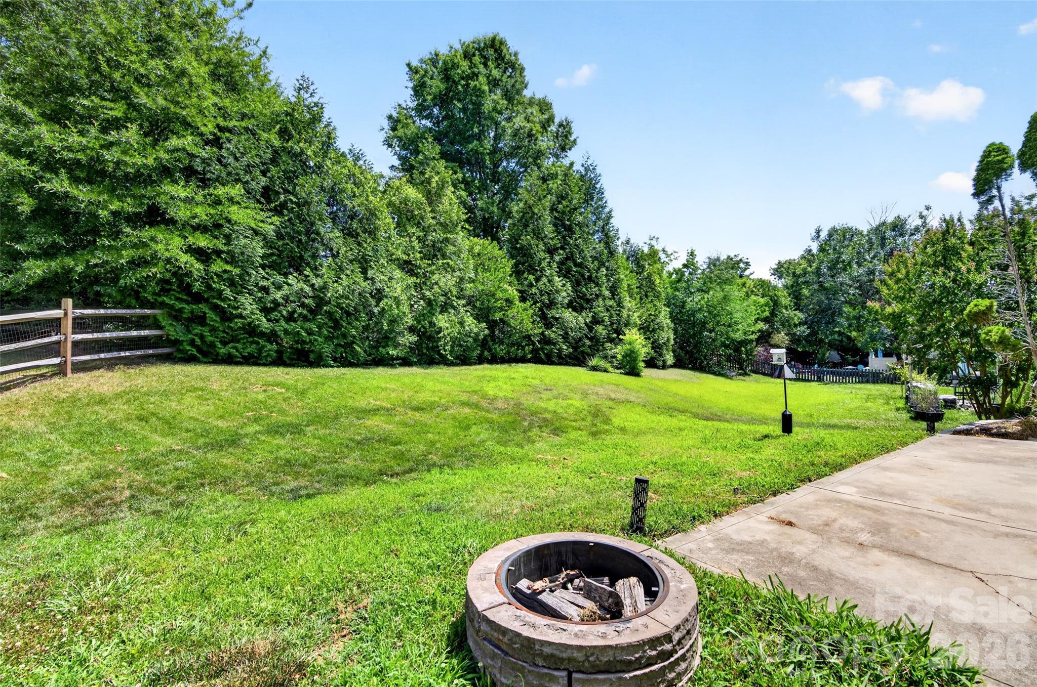 Curtis Pond - Residential