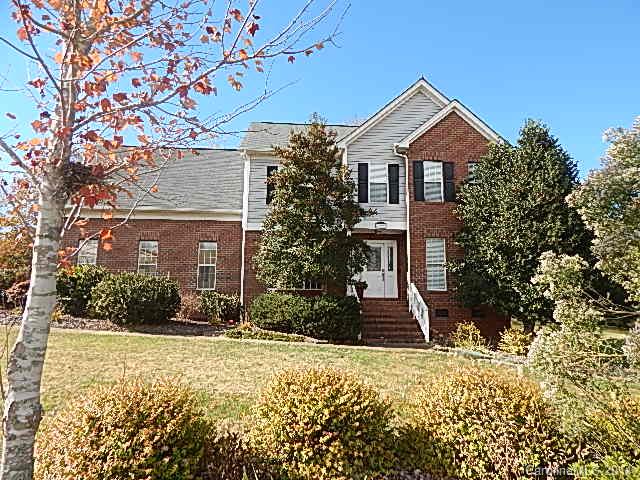 Large corner lot, screen porch, 2 car garage, large panty, kitchen with granite & tile, separate utility room, double staircases, MBR plus 2 additional BRs and bonus off BR3 - priced to sell!
