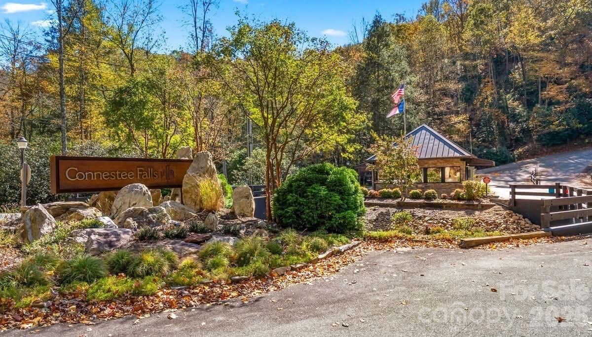 Connestee Falls - Residential