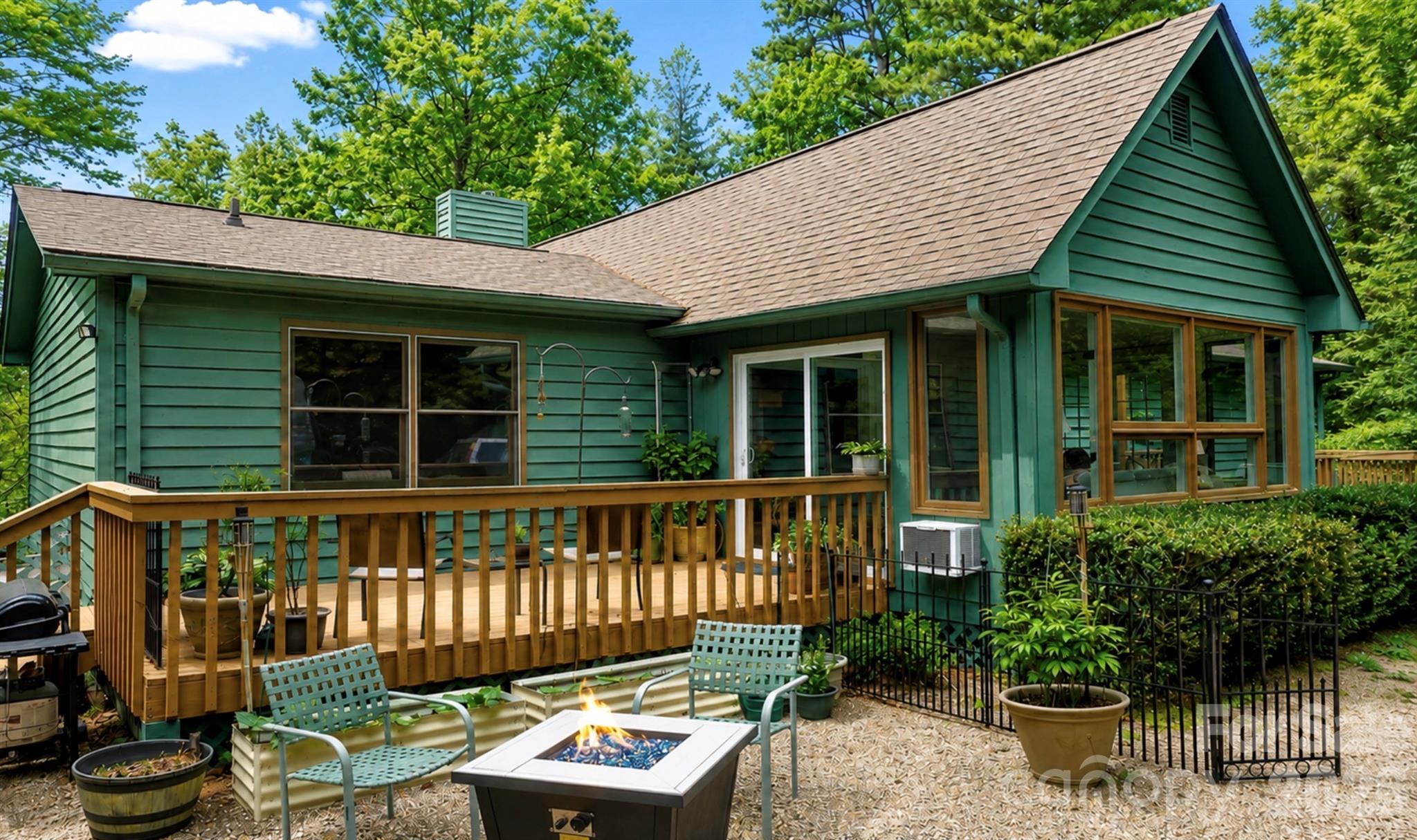 Connestee Falls - Residential