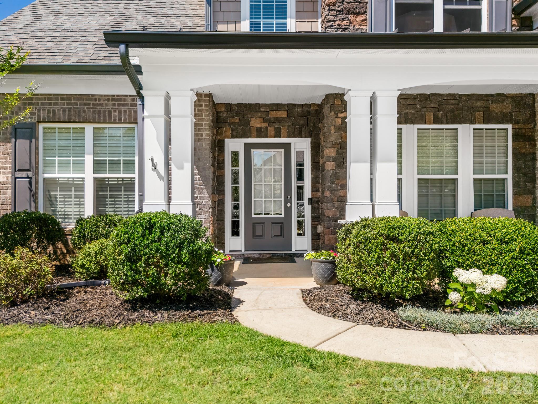 The Chimneys of Marvin - Residential