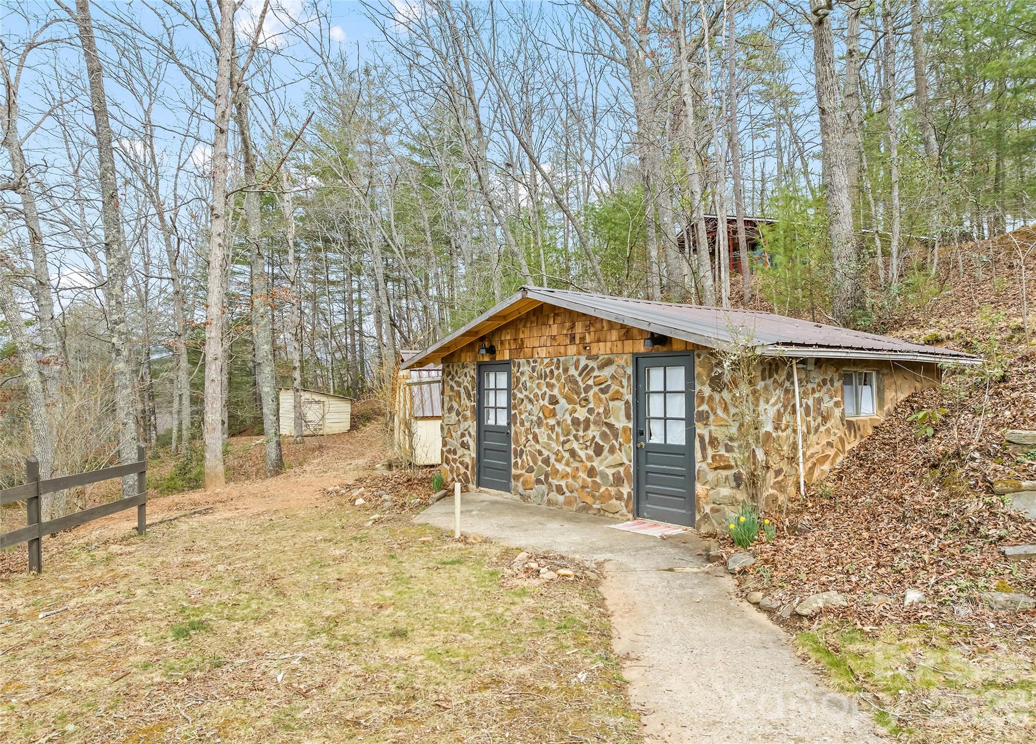 Mountain Laurel Estates - Residential