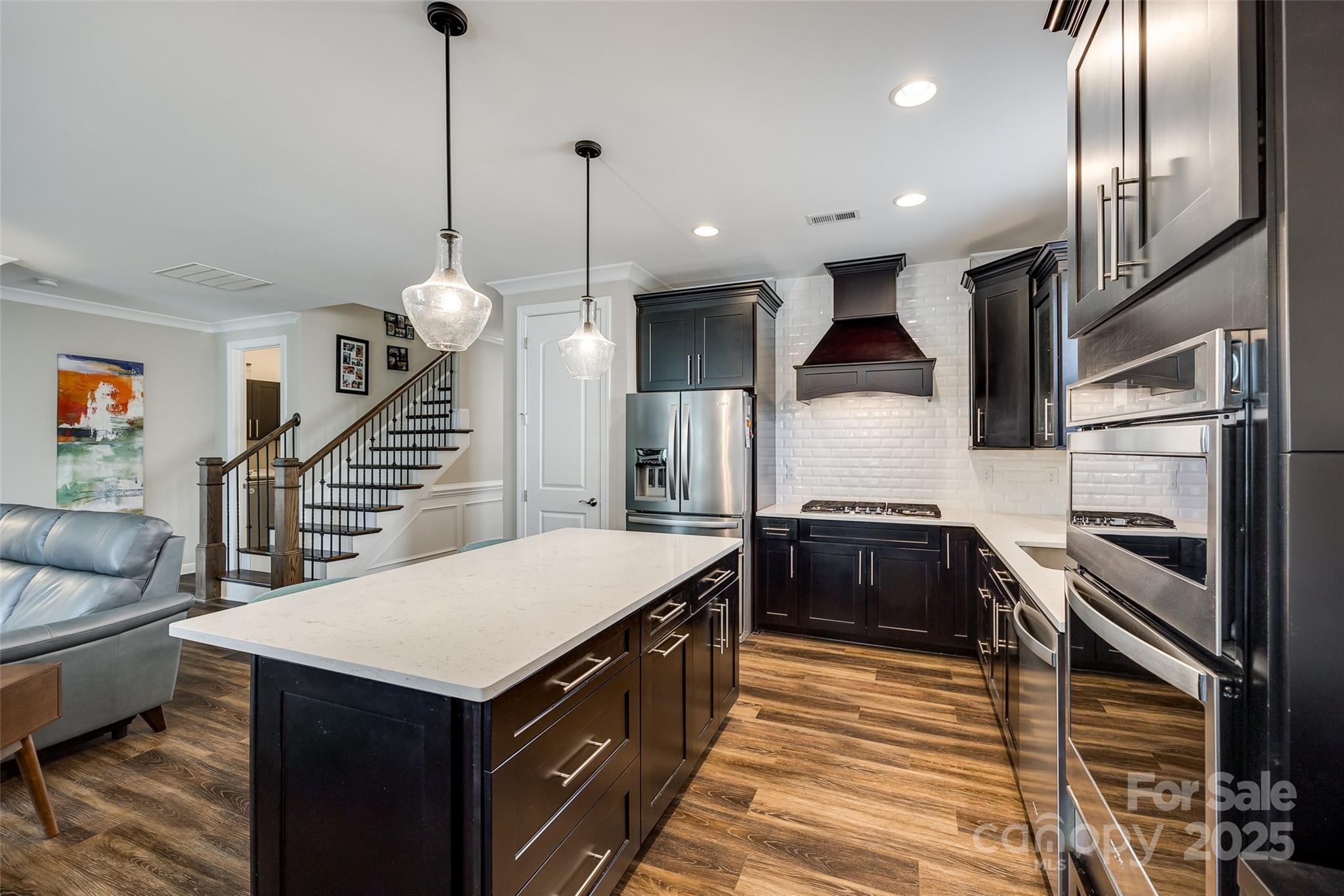 Lake Crest - Residential