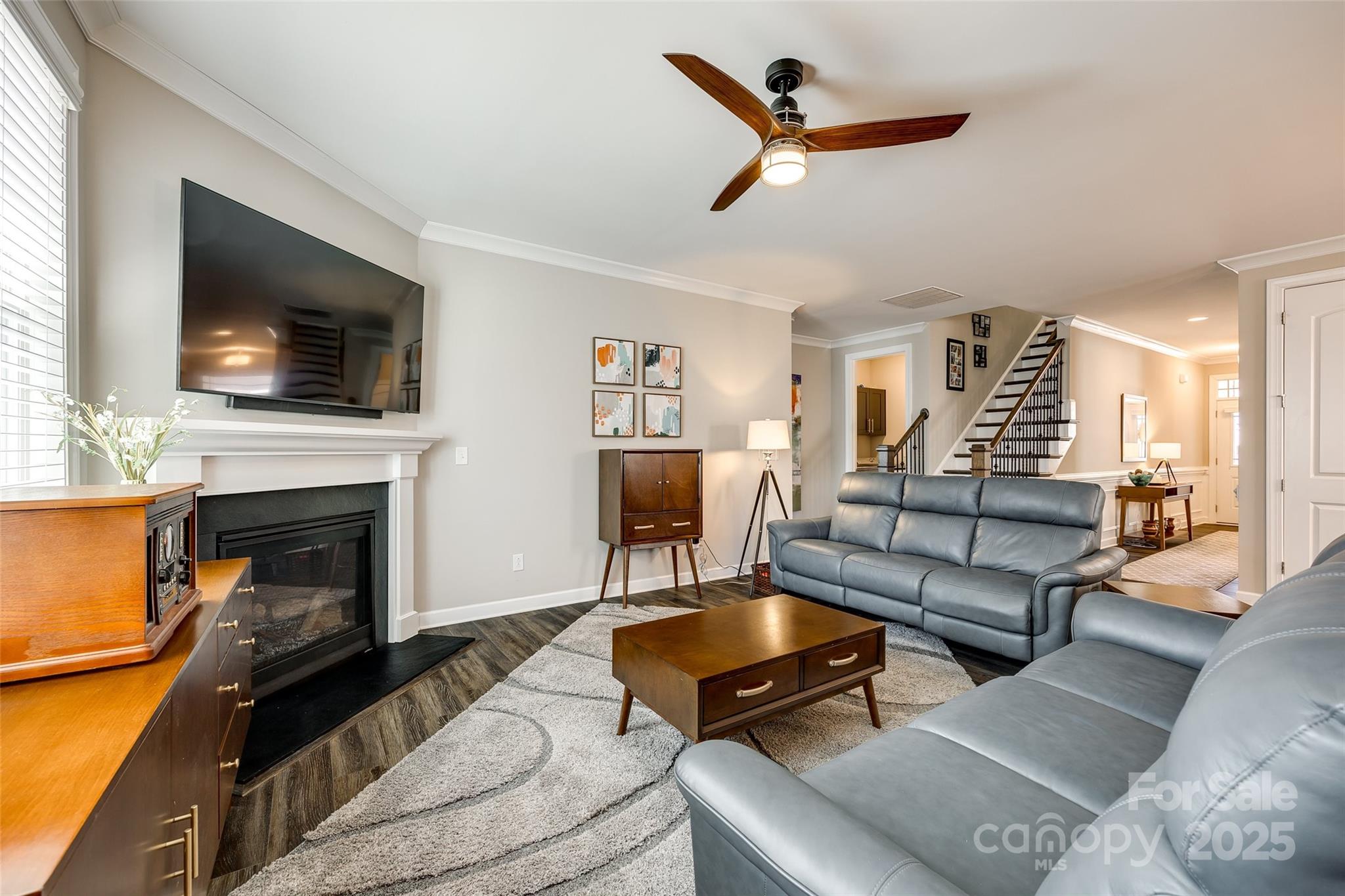 Lake Crest - Residential