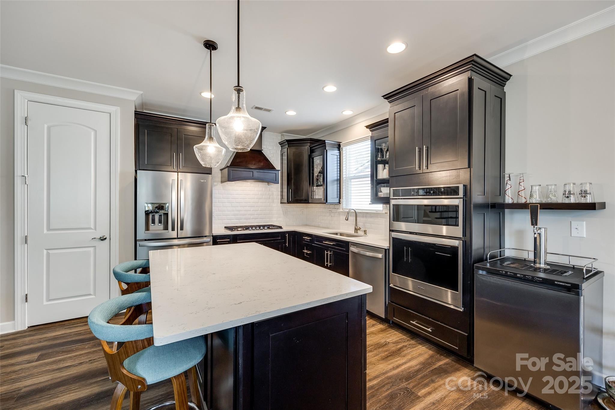 Lake Crest - Residential