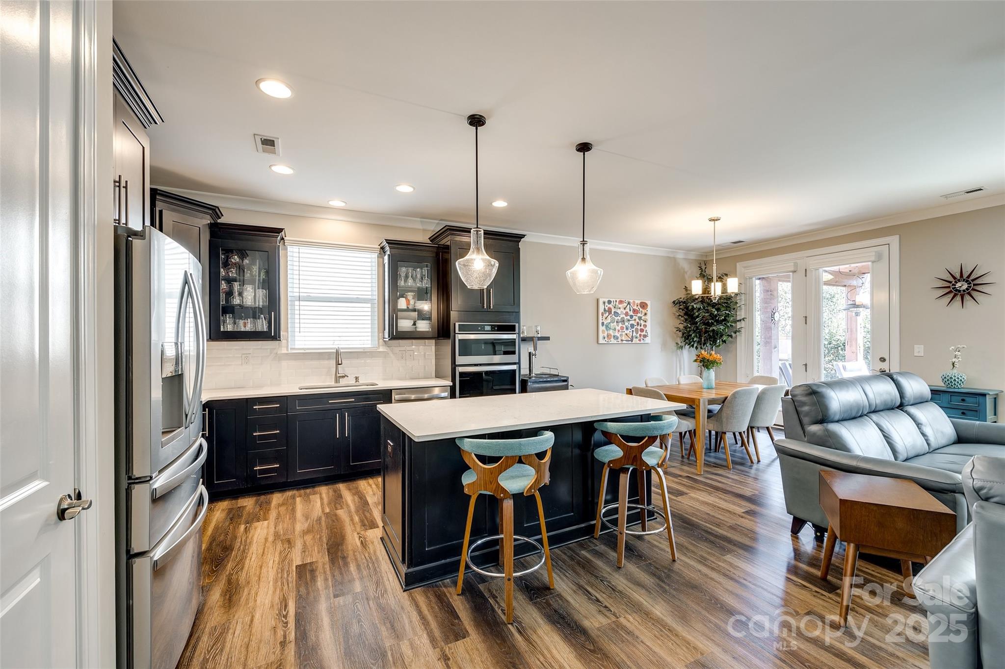 Lake Crest - Residential