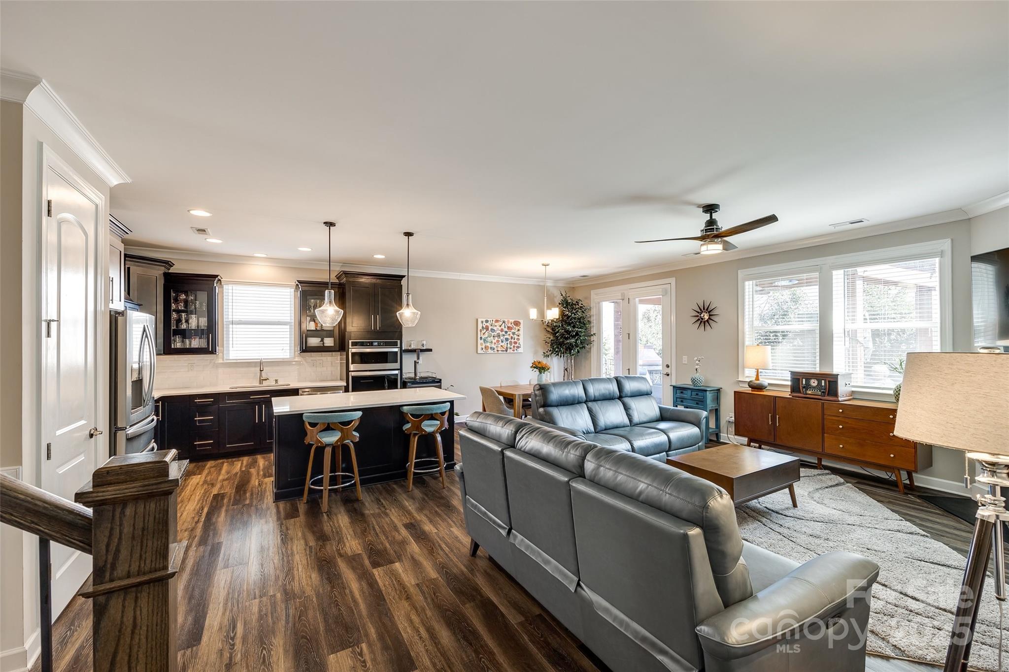 Lake Crest - Residential