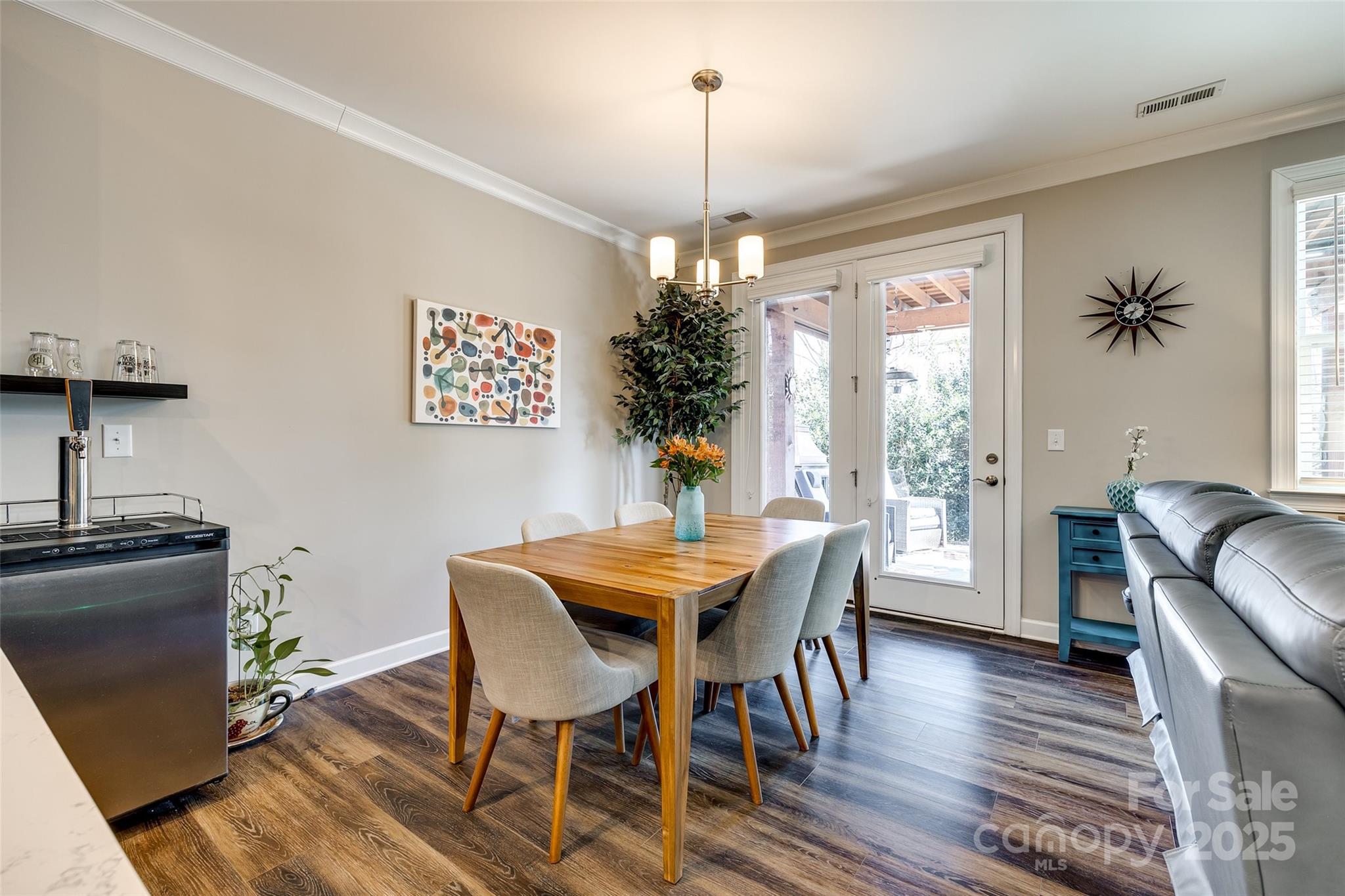 Lake Crest - Residential