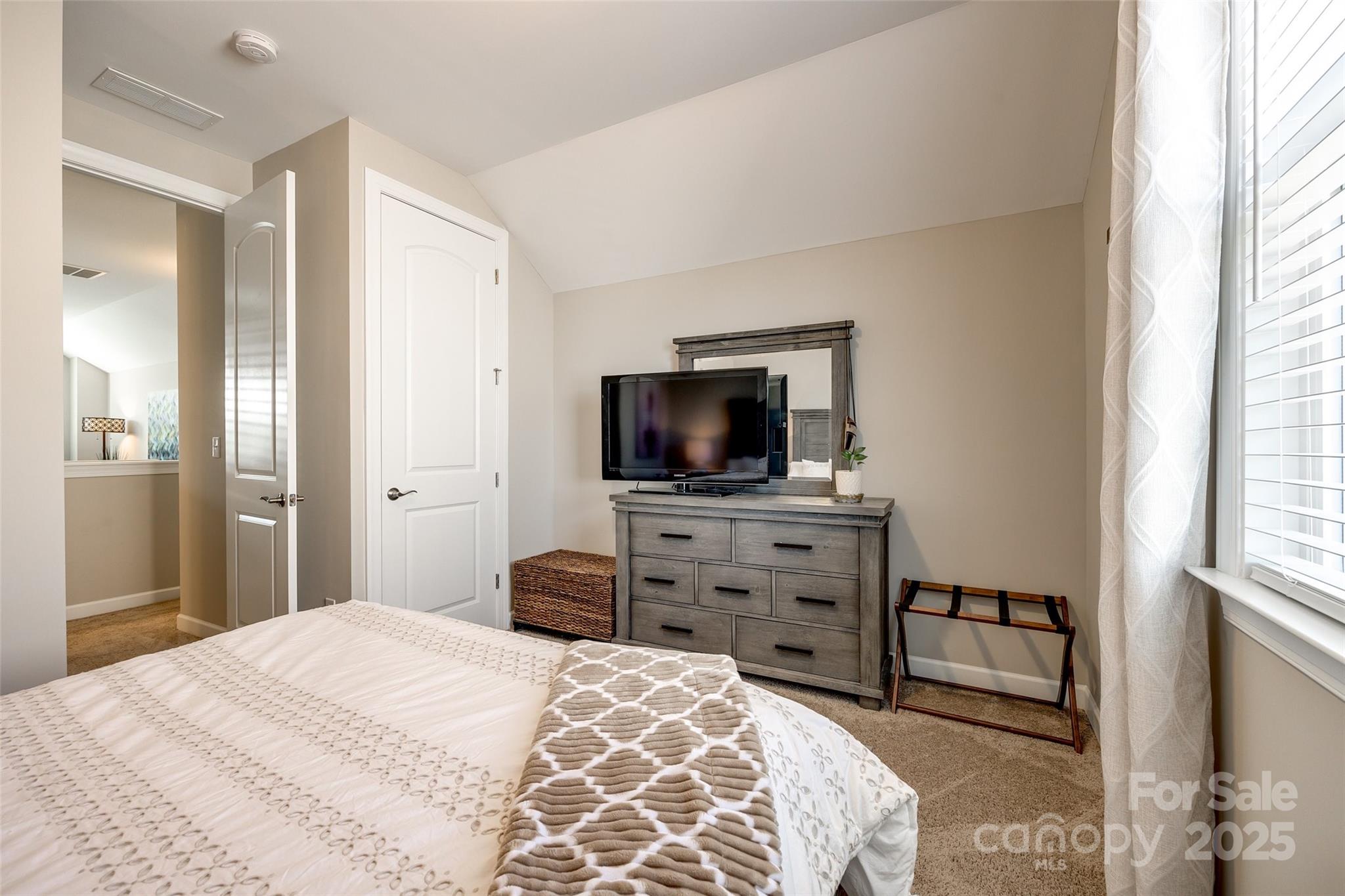 Lake Crest - Residential