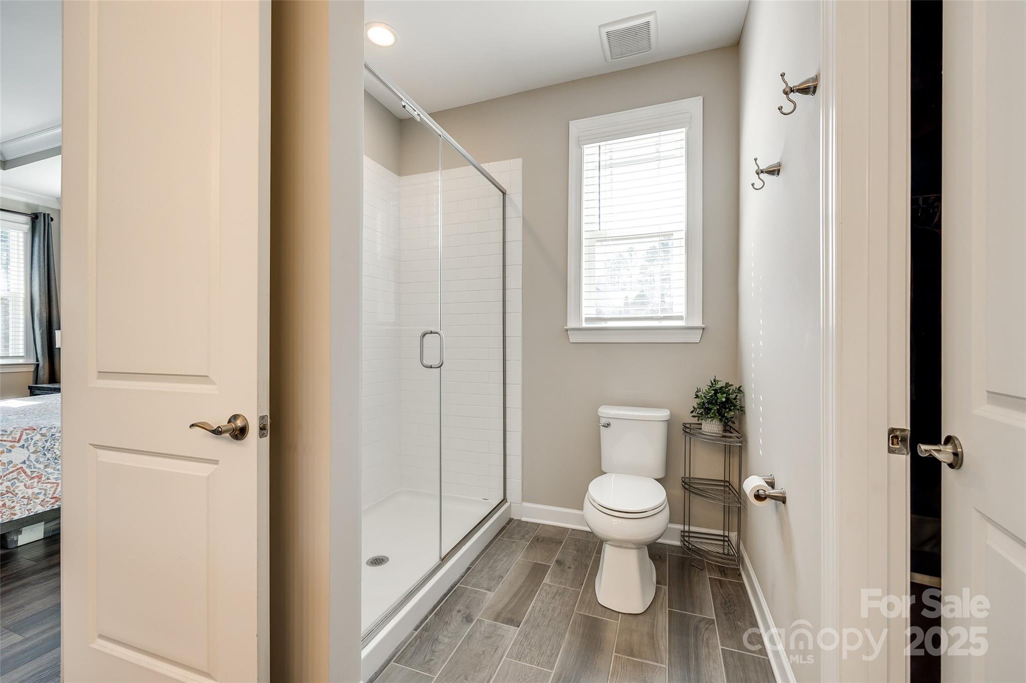 Lake Crest - Residential