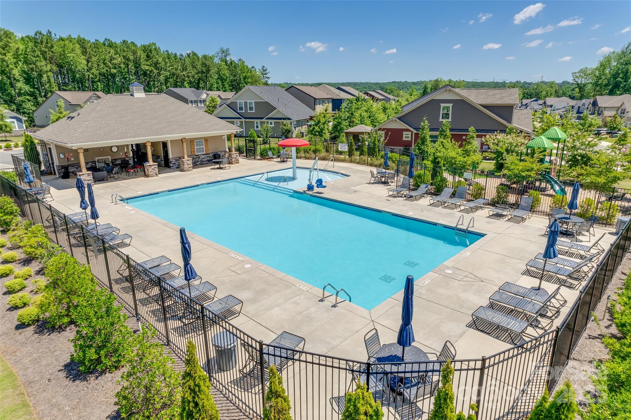 Lake Crest - Residential