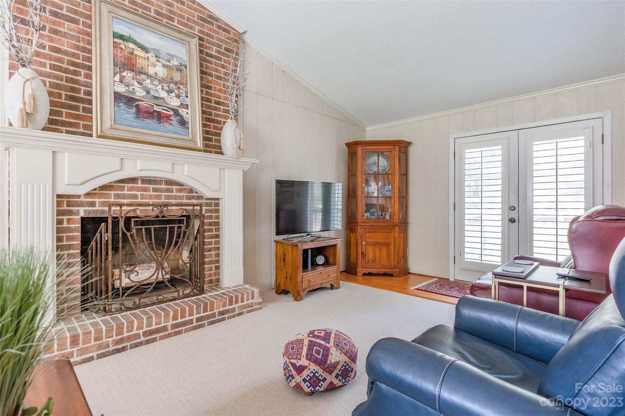 Ragin Estates - Residential