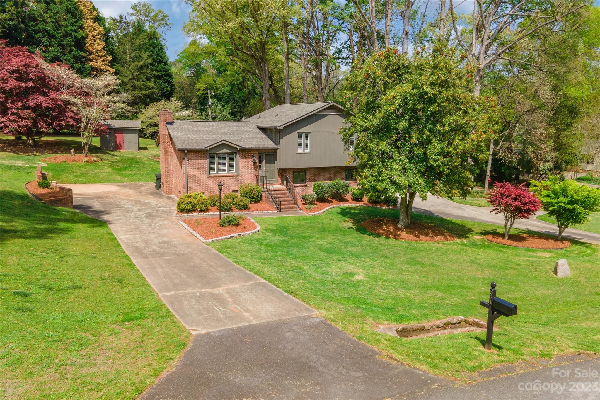 Ragin Estates - Residential