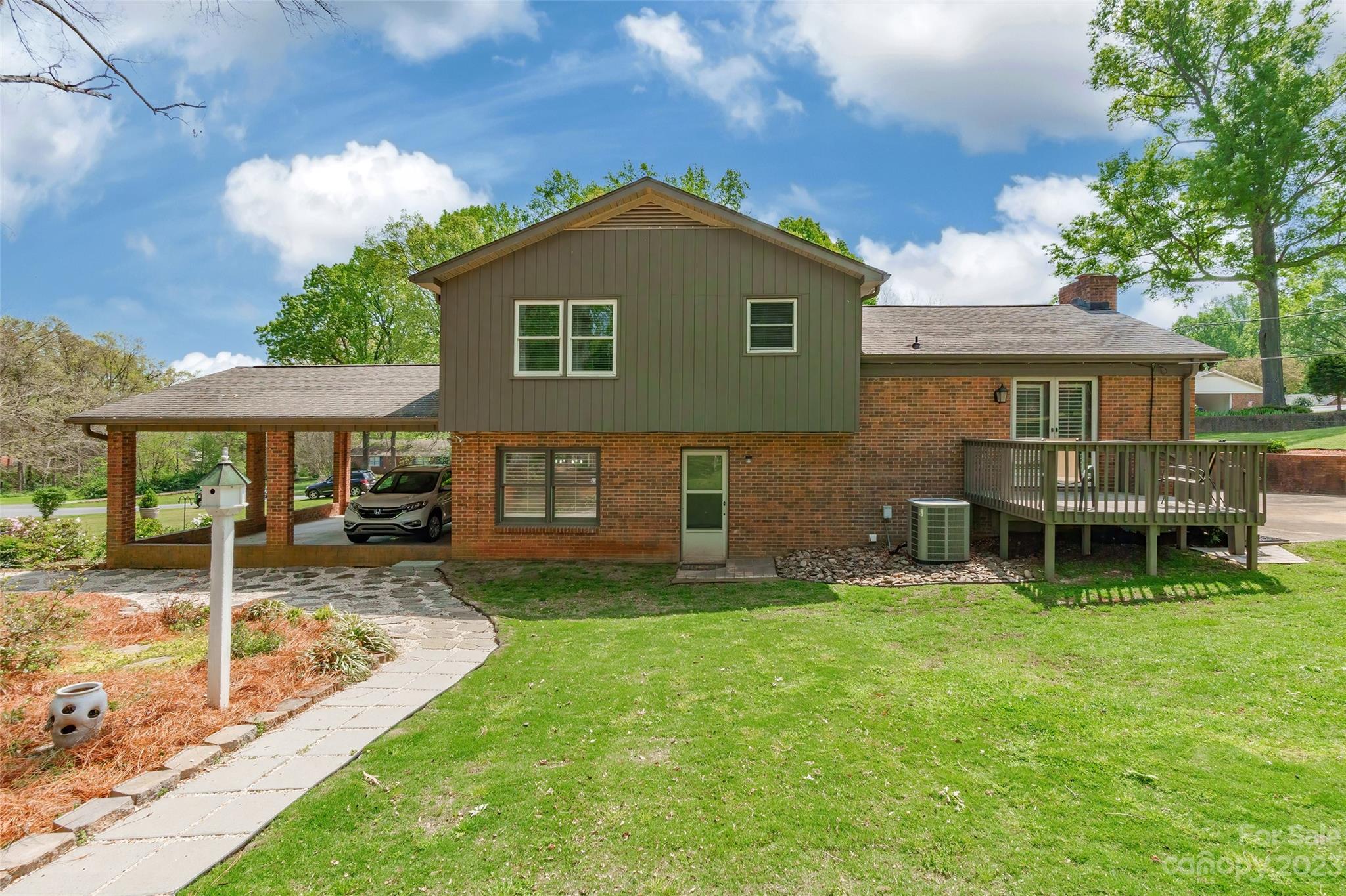 Ragin Estates - Residential