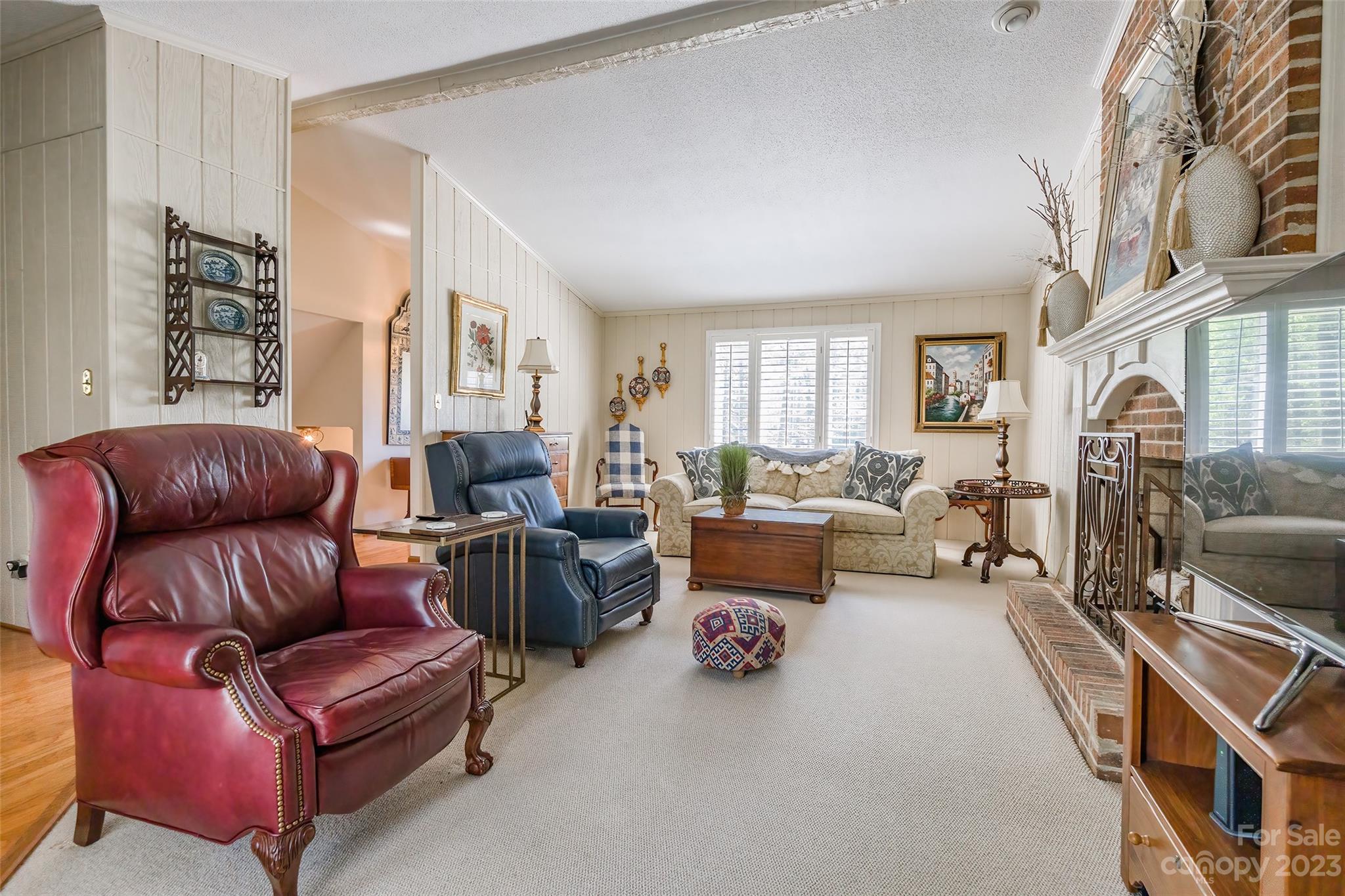 Ragin Estates - Residential
