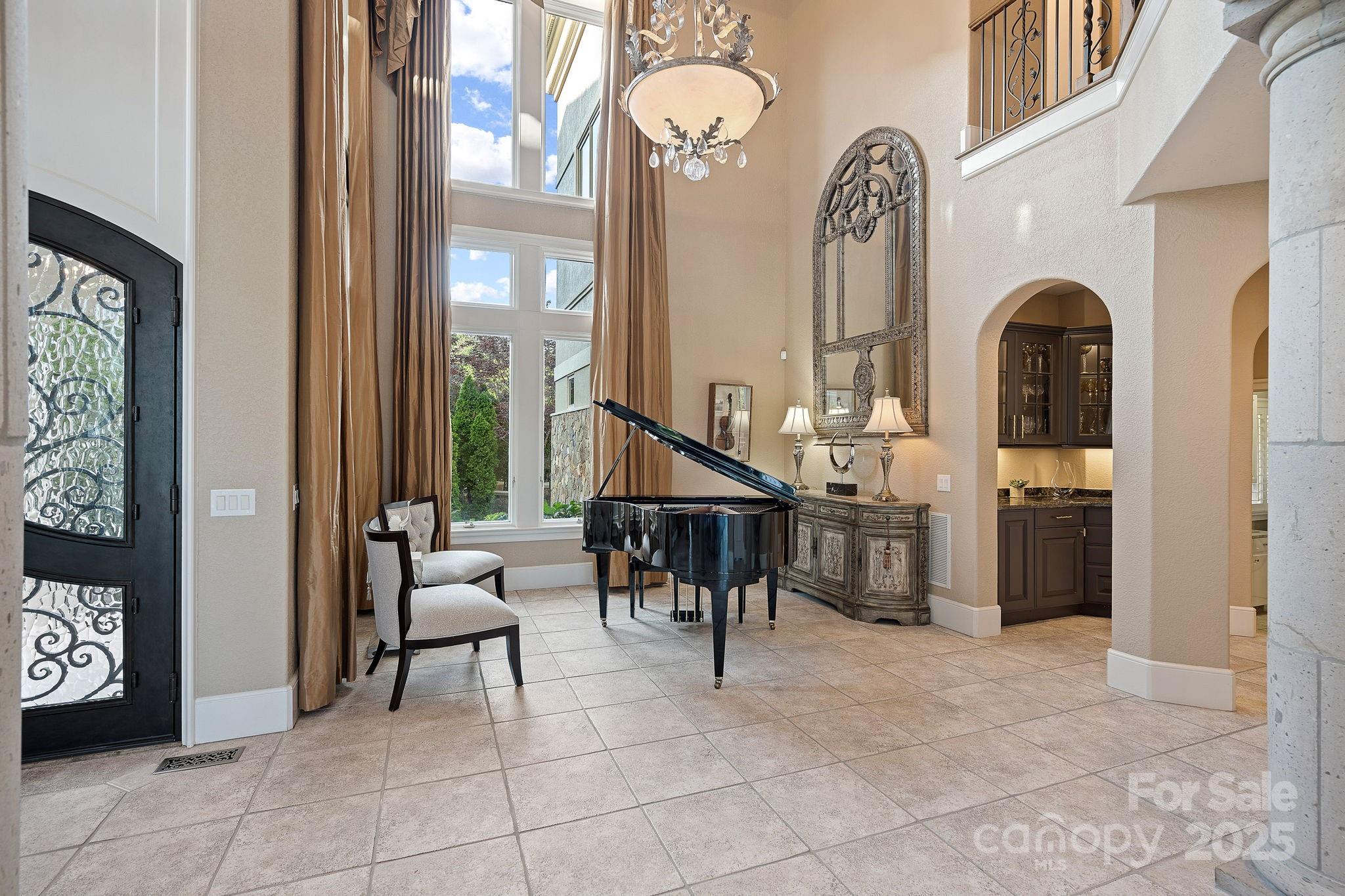 The Peninsula - Residential
