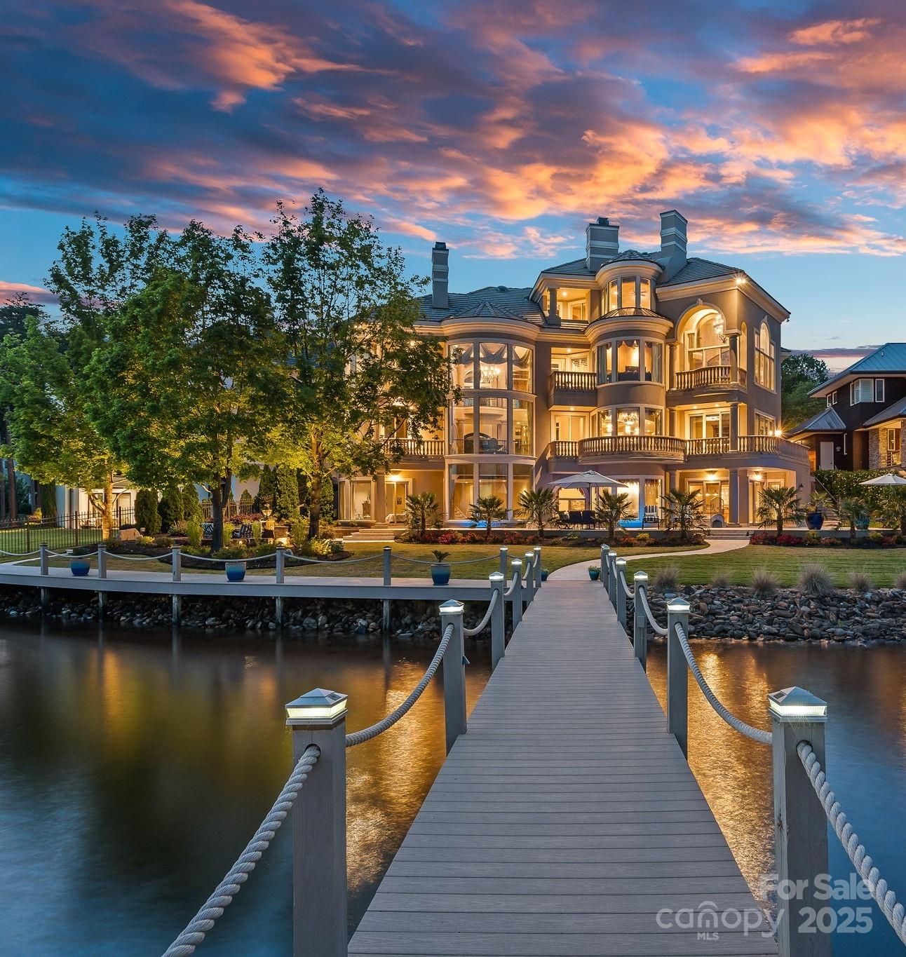 The Peninsula - Residential