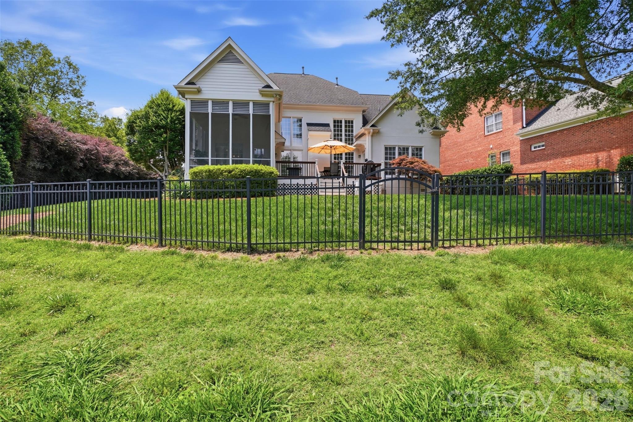 Beverly Crest - Residential