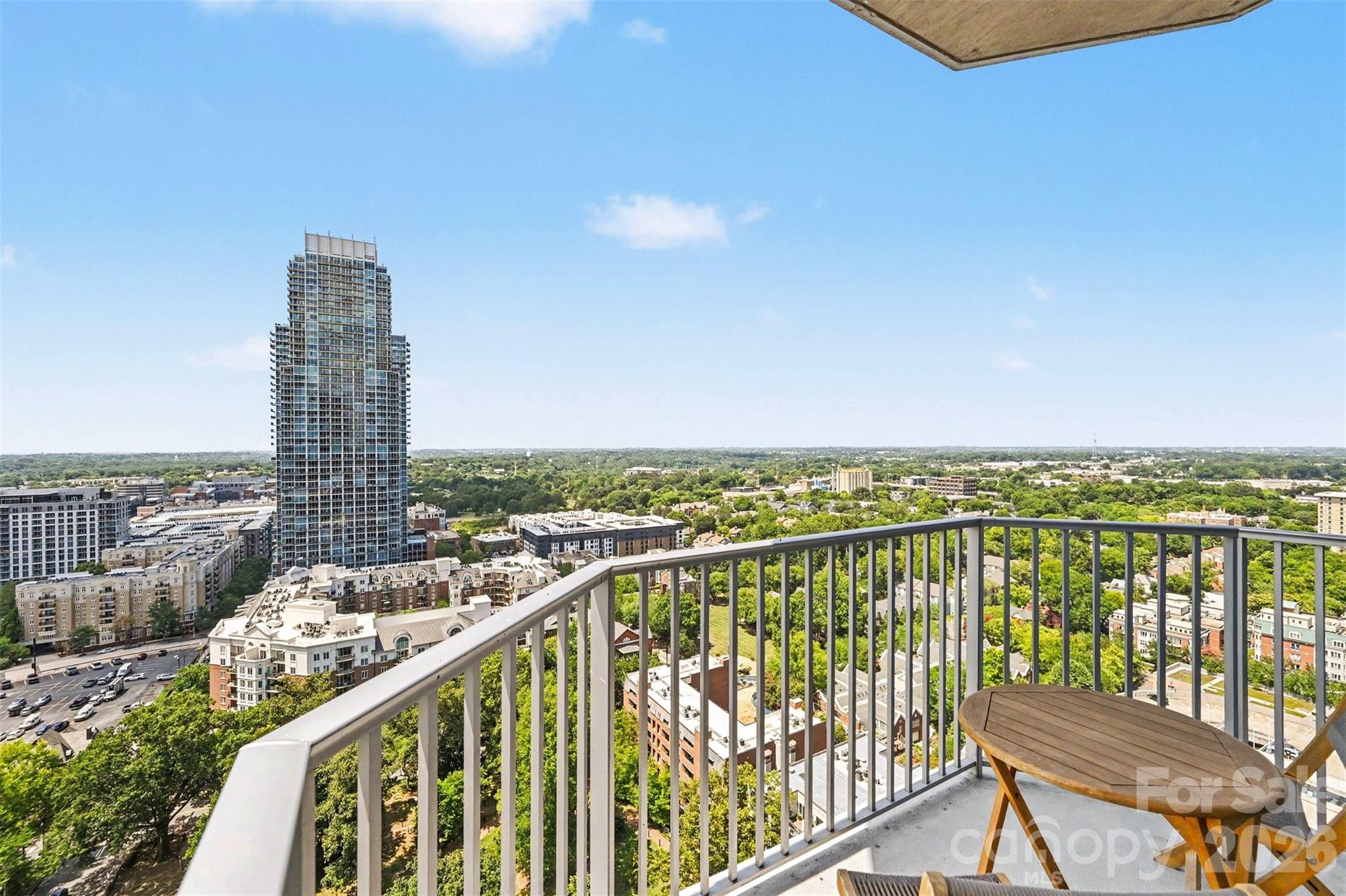Avenue Condominiums - Residential
