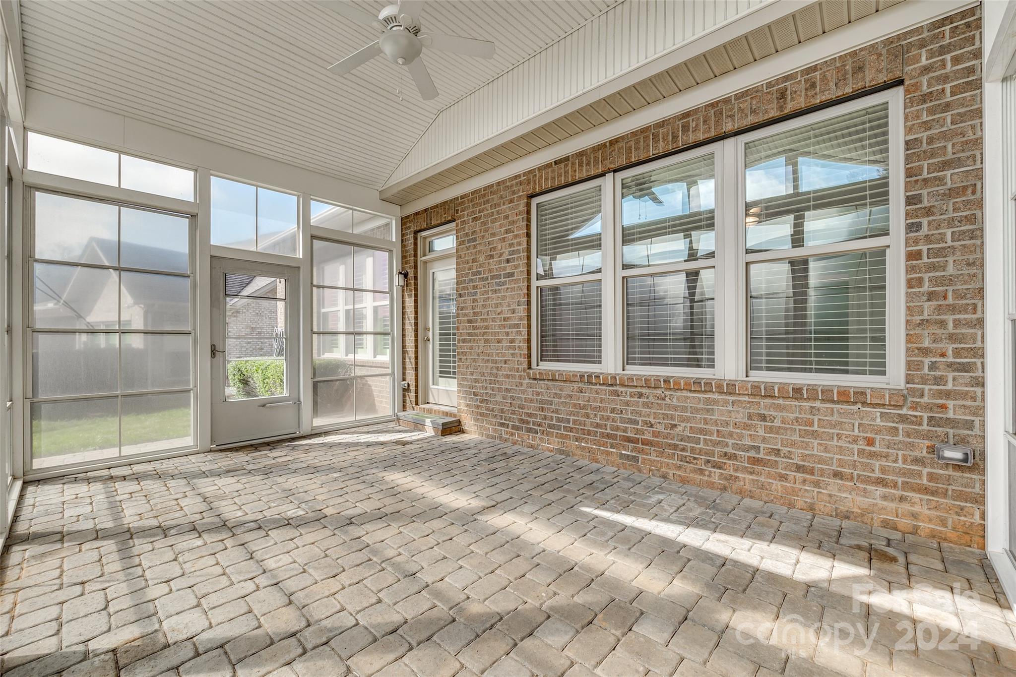 Barber Rock - Residential